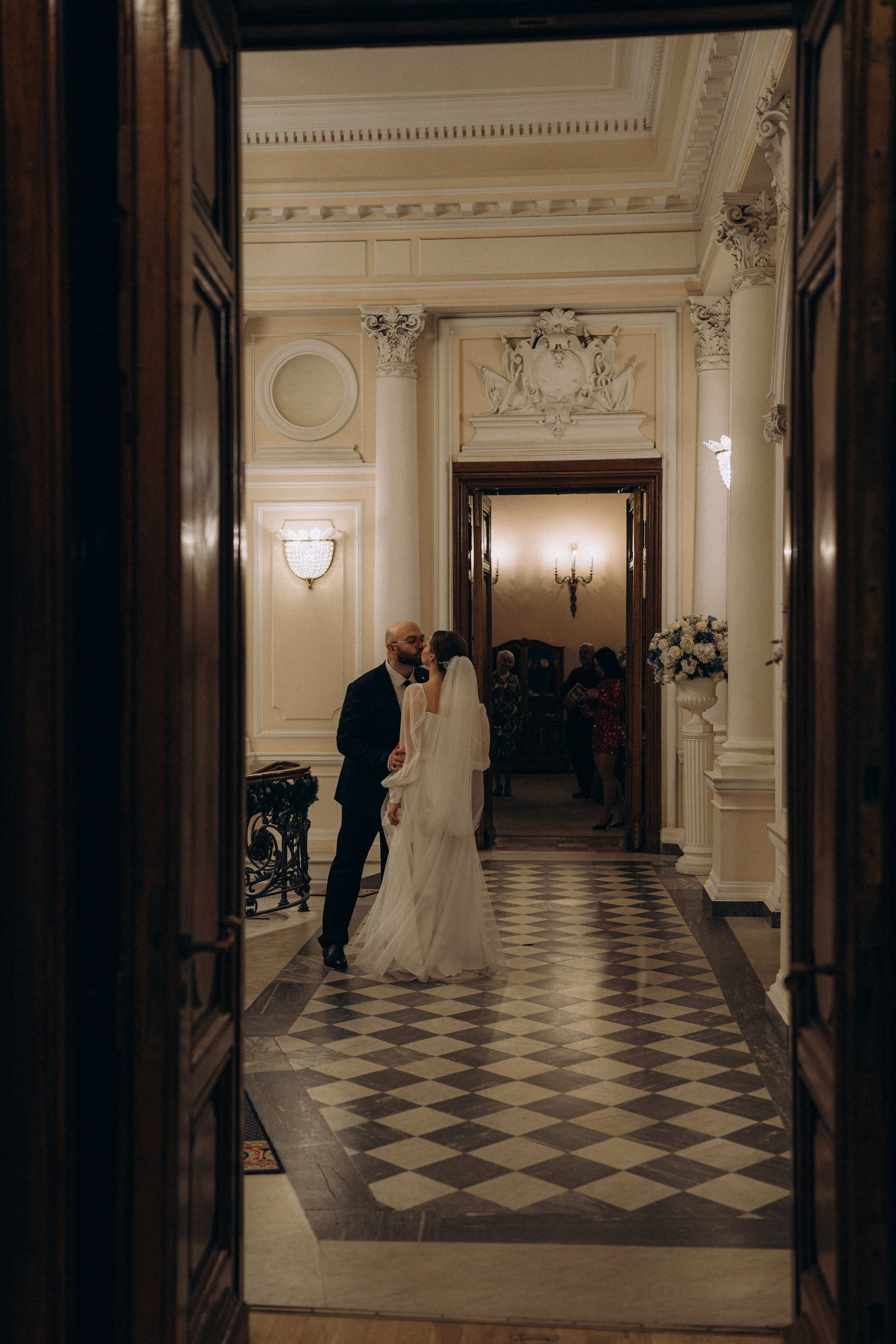 СВАДЕБНАЯ СЬЕМКА ВО ВТОРОМ ДВОРЦЕ (ДЕКАБРЬ) ТАКЖЕ СЬЕМКА В СТУДИИ НА ЧЕРНЫШЕВСКОЙ. Профессиональный фотограф, Санкт-Петербург — Виктория Богомолова