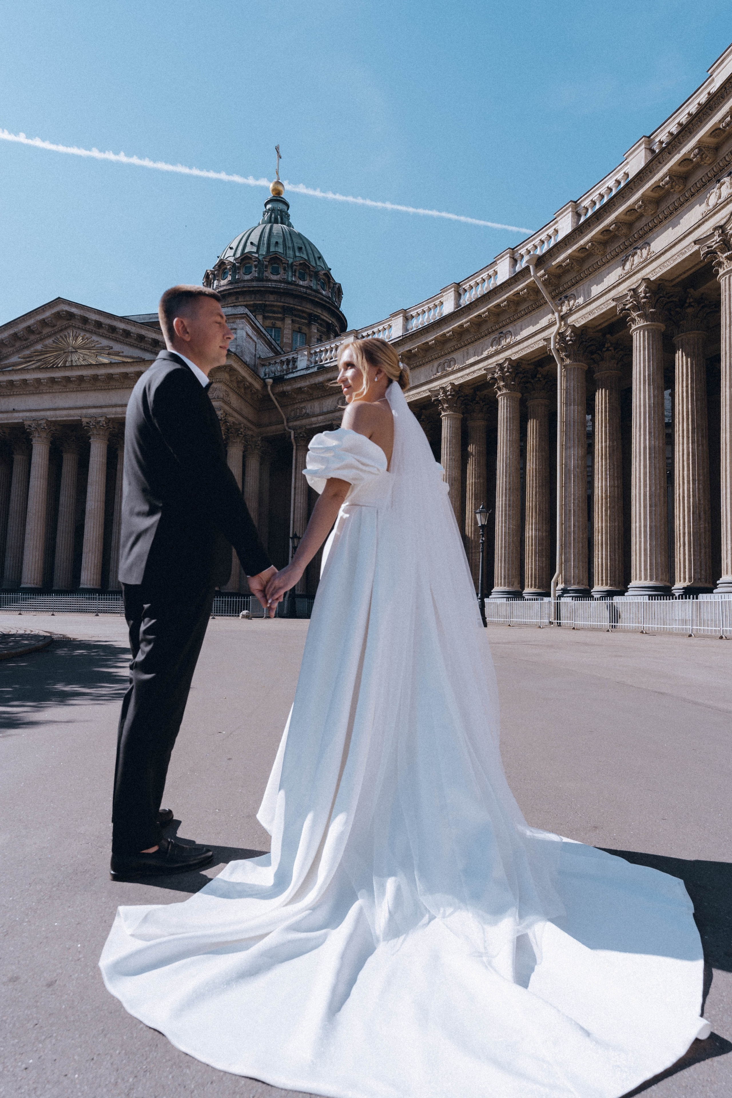 СВАДЕНБНАЯ СЬЕМКА НА КАТЕРЕ ПО КАНАЛАМ САНКТ-ПЕТЕРБУРГА И В АКВАТОРИИ НЕВЫ. Профессиональный фотограф, Санкт-Петербург — Виктория Богомолова