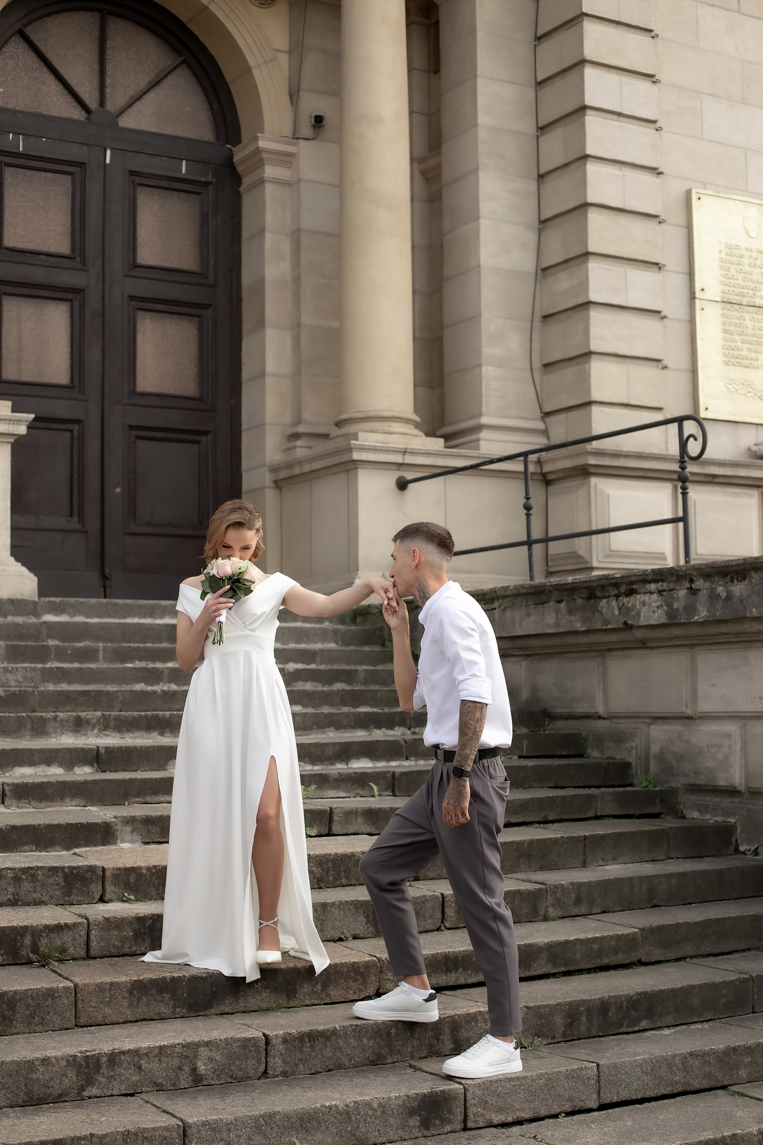 Саша и Вика. Биржевой сквер. Фотограф в Калининграде Решетникова Алина