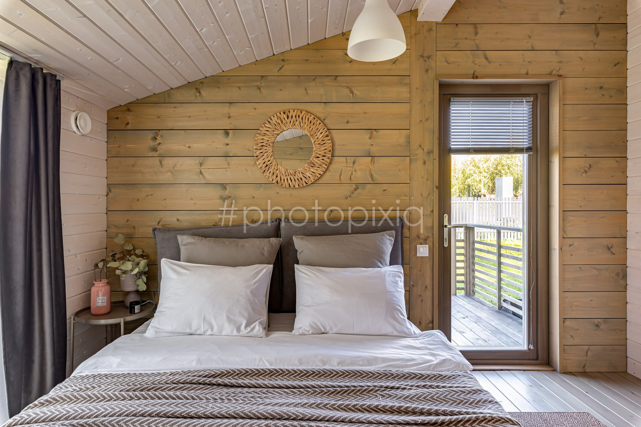 Съёмка загородного дома в КП Романовский Парк для сдачи в аренду. Интерьерная съёмка и виртуальные туры — Интерьерный фотограф Кузнецов Сергей (photopixiq)