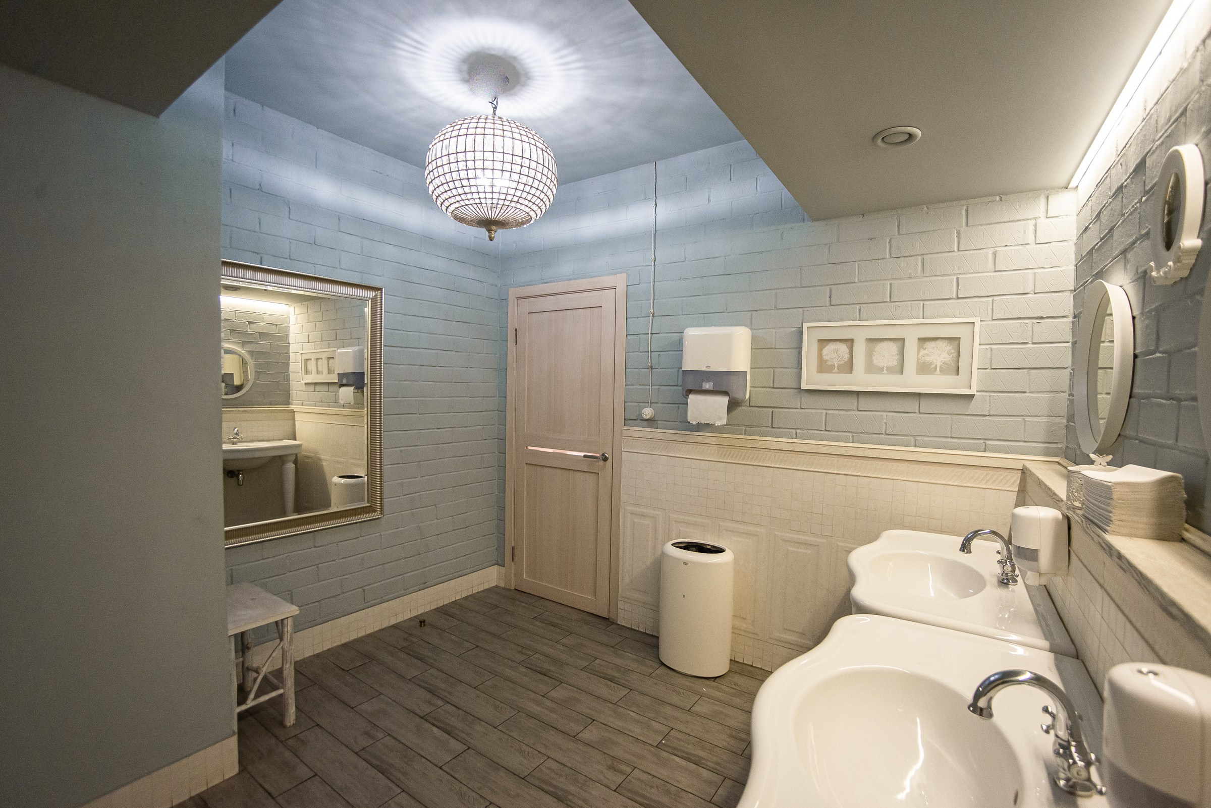 Интерьерный фотограф ресторанов в Екатеринбурге Ирина Смирнова. Профессиональный фотограф в Екатеринбурге Ирина Смирнова