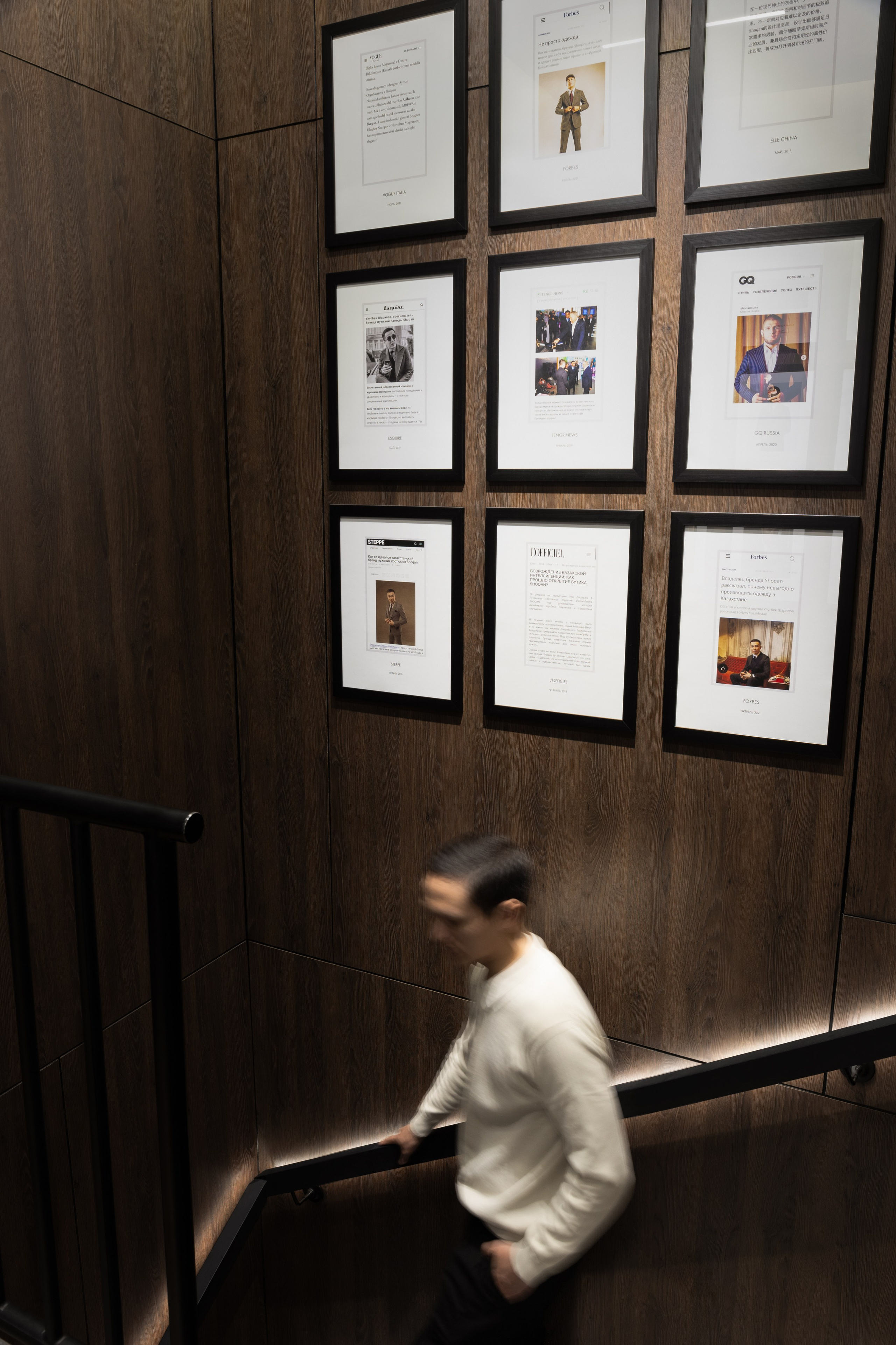 Магазин мужской одежды SHOQAN. Roman Yakunin — interior photographer in Almaty, Kazakhstan