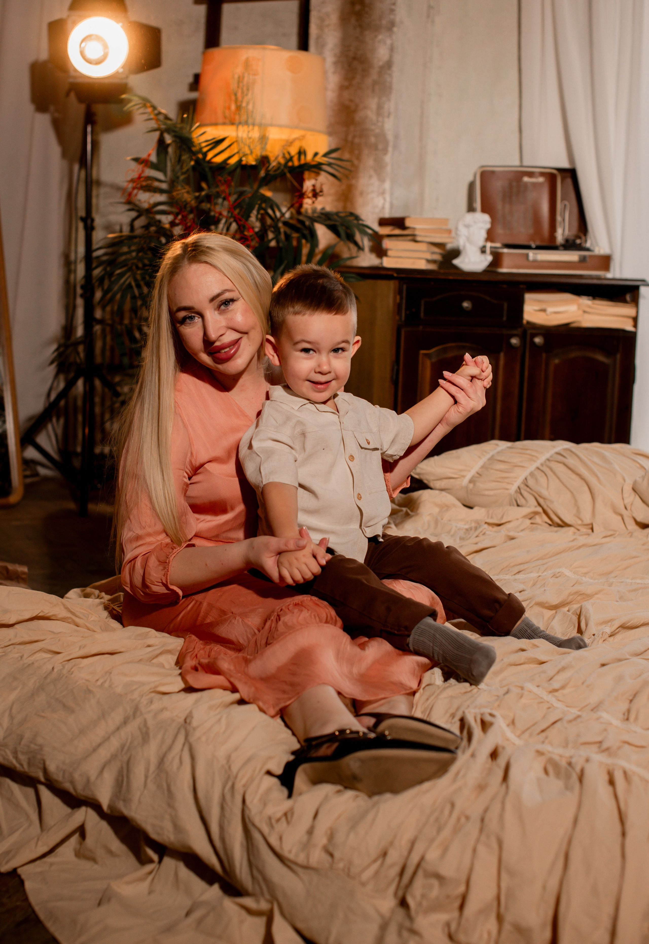 Мама и малыш. ФОТОГРАФ ~ Виктория Ивченко ~ Старый Оскол