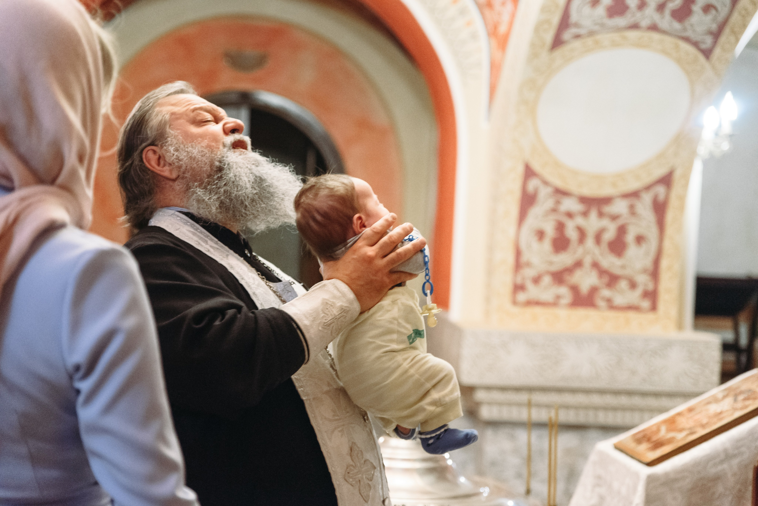 Фотосессия крещения в Минске. Церковь в Уручье. Свадебный и семейный фотограф в Минске Филиппович Александр