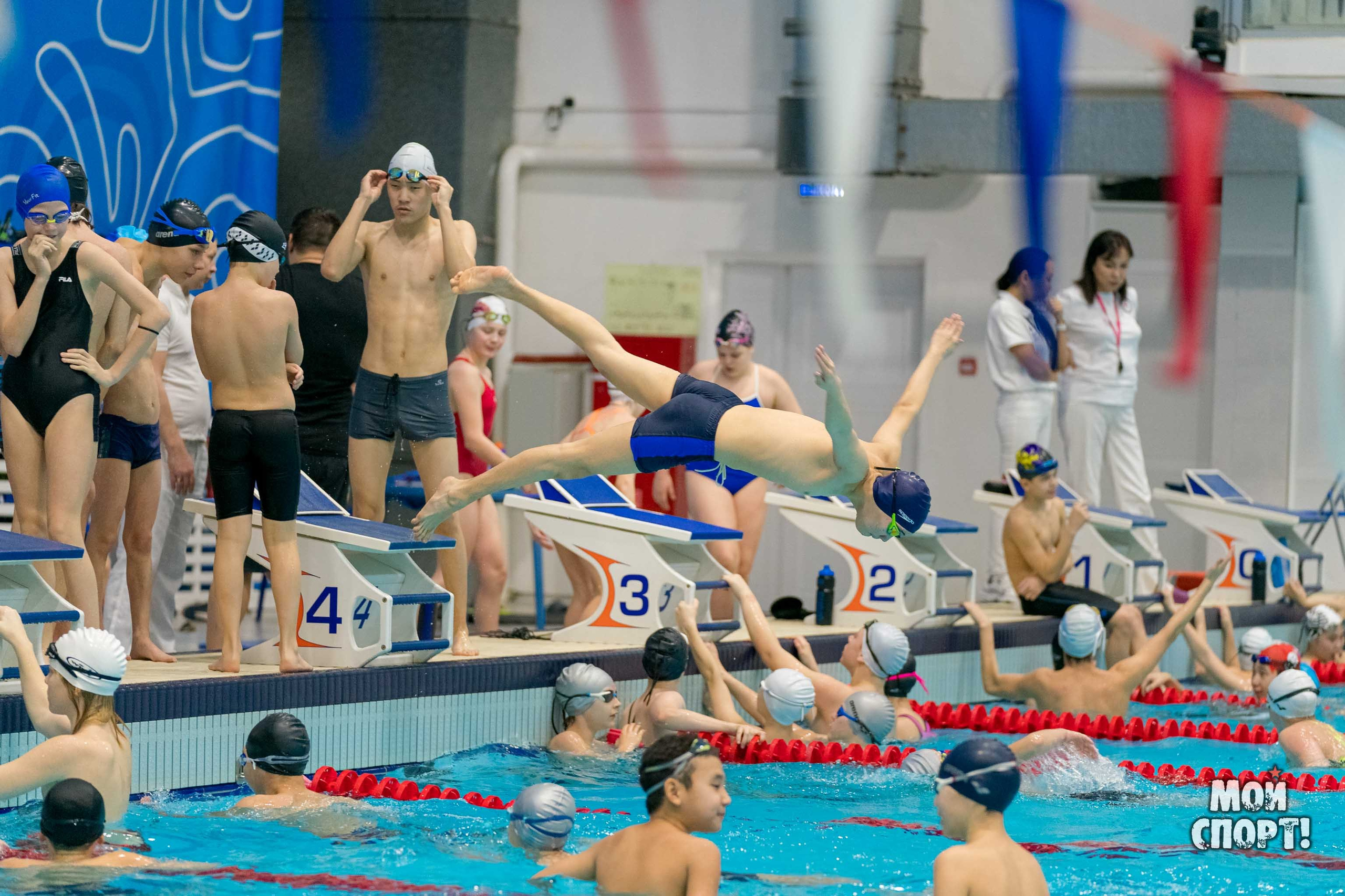 Соревнования по плаванию на призы Деда Мороза. Студия «Мой Спорт!» — все о спорте в Якутии
