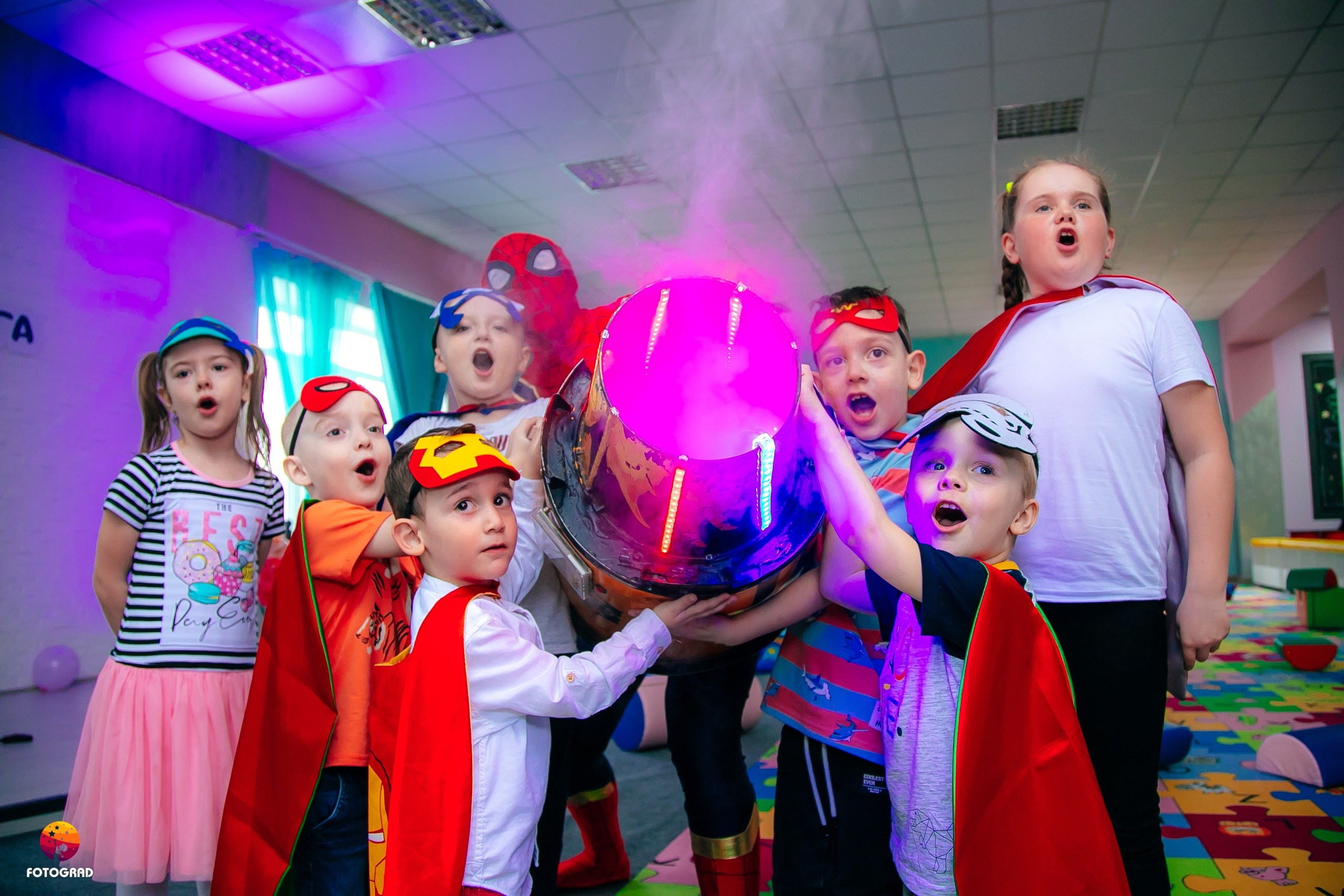 Детский репортаж. Команда специалистов в мире фотографии и видео. Детский фотограф, семейный фотограф