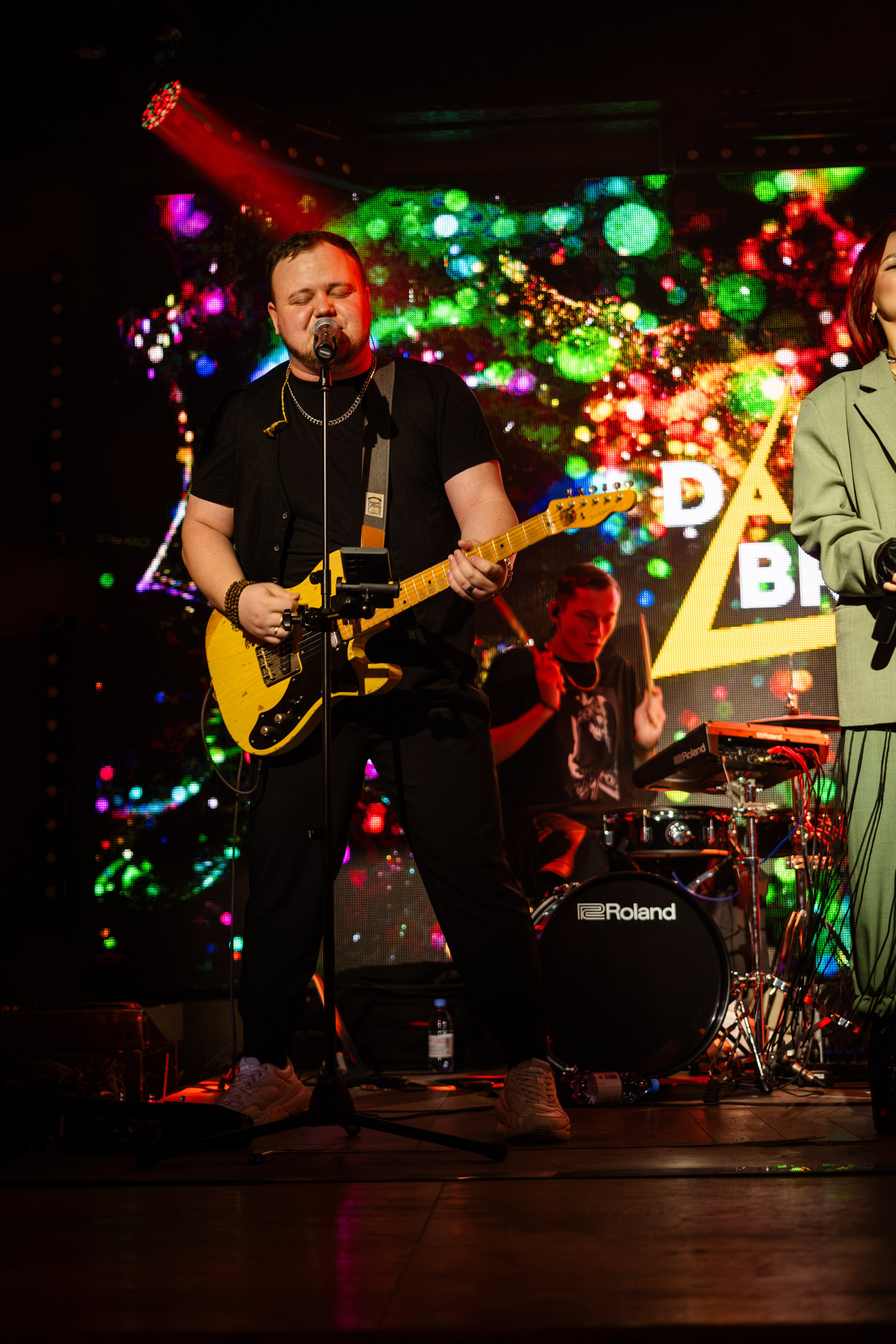 Концерт. Фотограф и видеограф в Тюмени Анна Жагорина, ваши фото еще не отдавали так быстро!