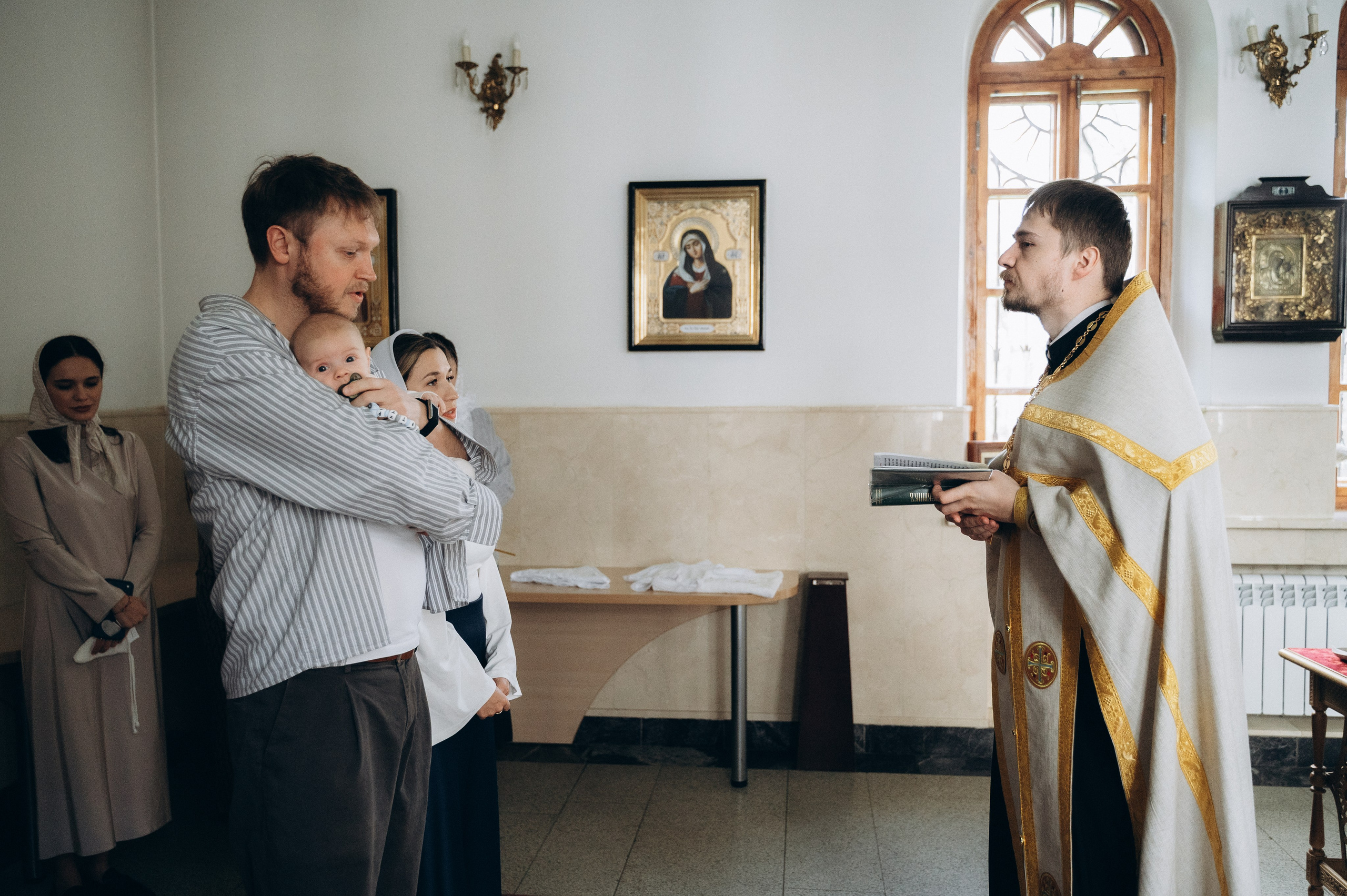 Крещение Артура (Храм Марии Магдалины). Семейный фотограф в Минске Дарья Дреко