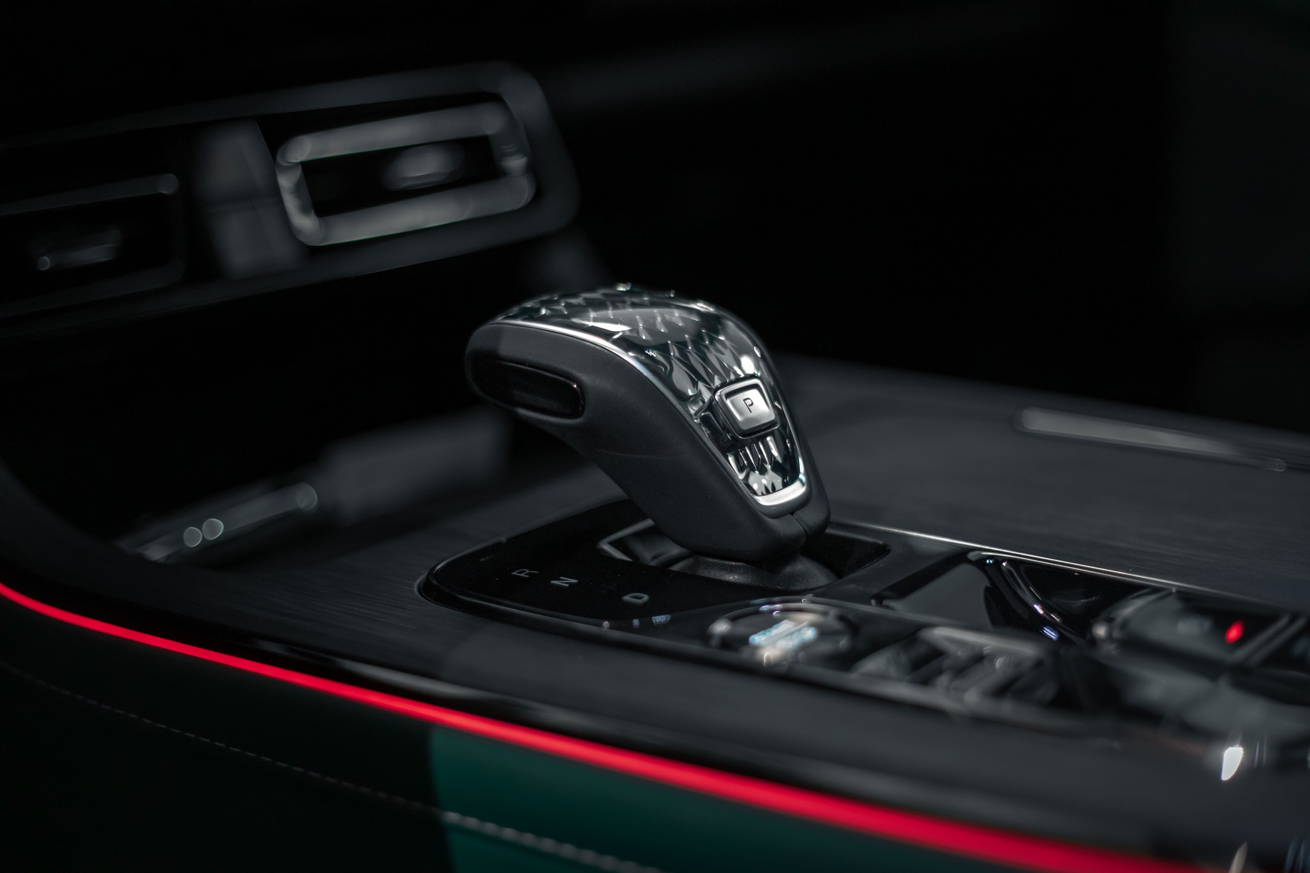 Бизнес съемка для автосалона GAC в городе Ижевск. Бизнес фотограф Ижевск — Назаров Роман