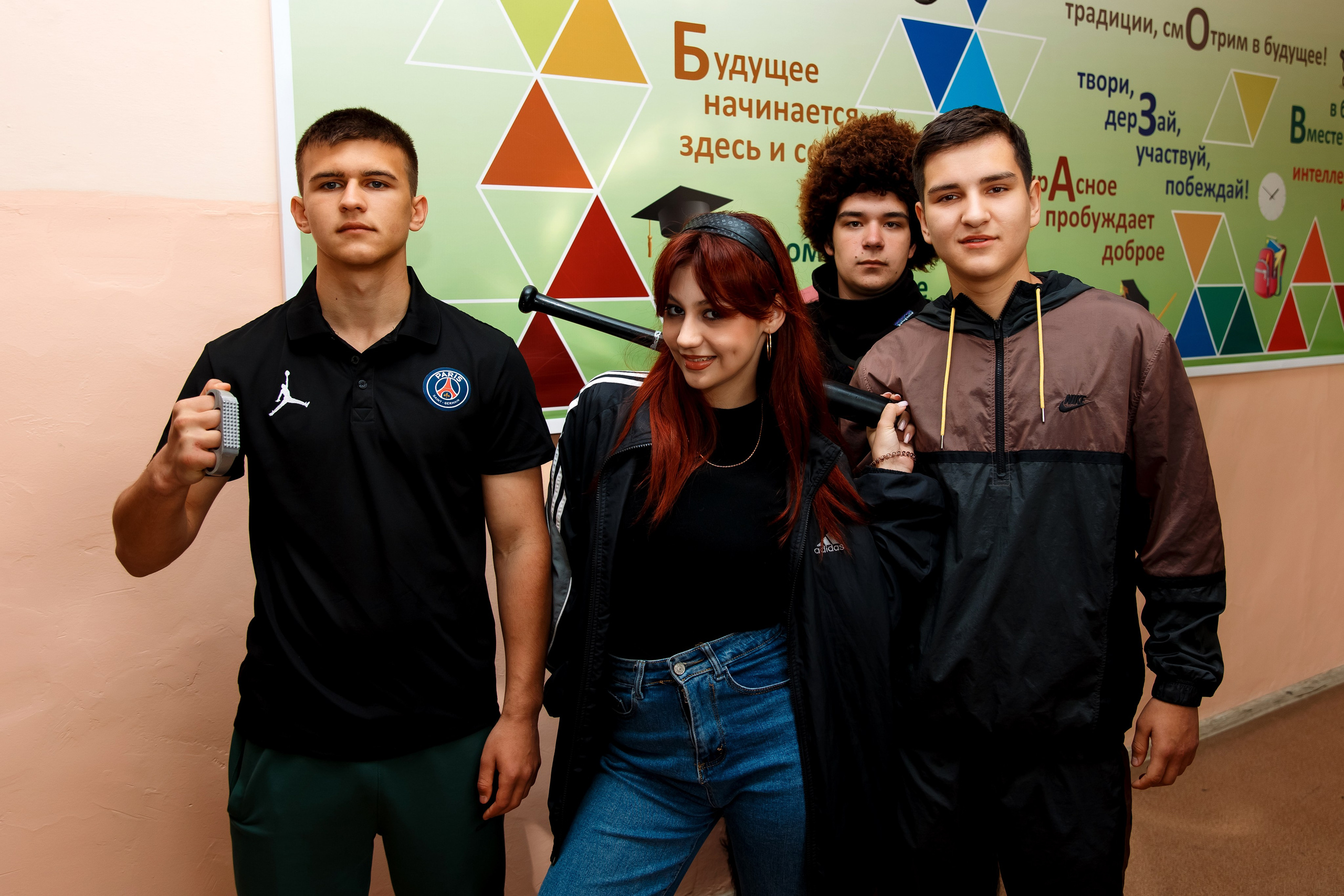 11 класс день не послушания в школе. Фотограф Любовь Корниенко, Примоский край