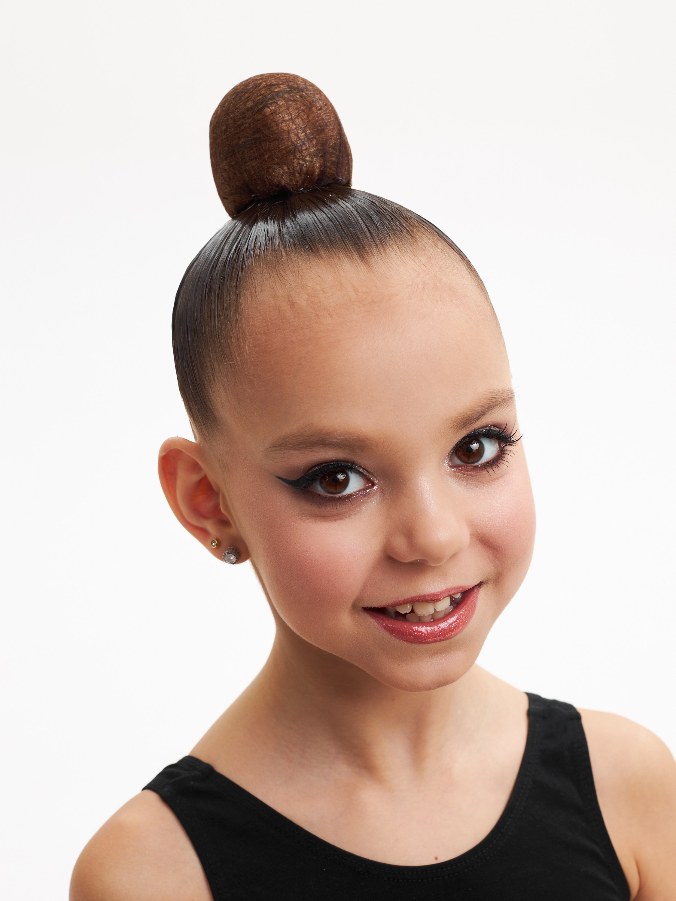 Фотосъемка украшений для волос Екатеринбург Wildberries ВБ Ozon Озон предметная съемка Екб заказать цена фотосъемка товара WB аксессуары. Фотограф Екатеринбург Анастасия Жерновская | Маркетплейсы и нейрофото