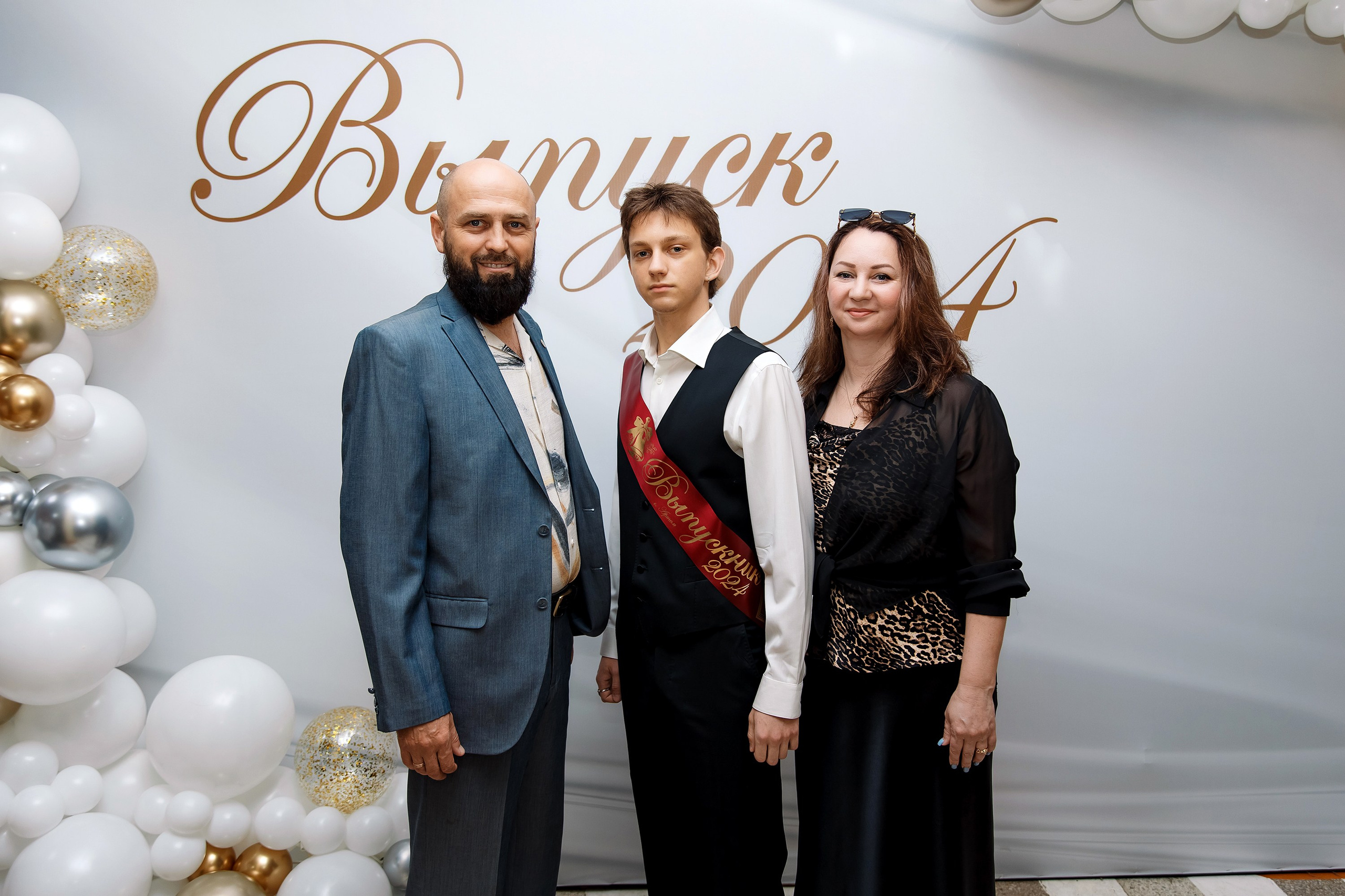 11 класс Последний звонок. Фотограф Любовь Корниенко, Примоский край