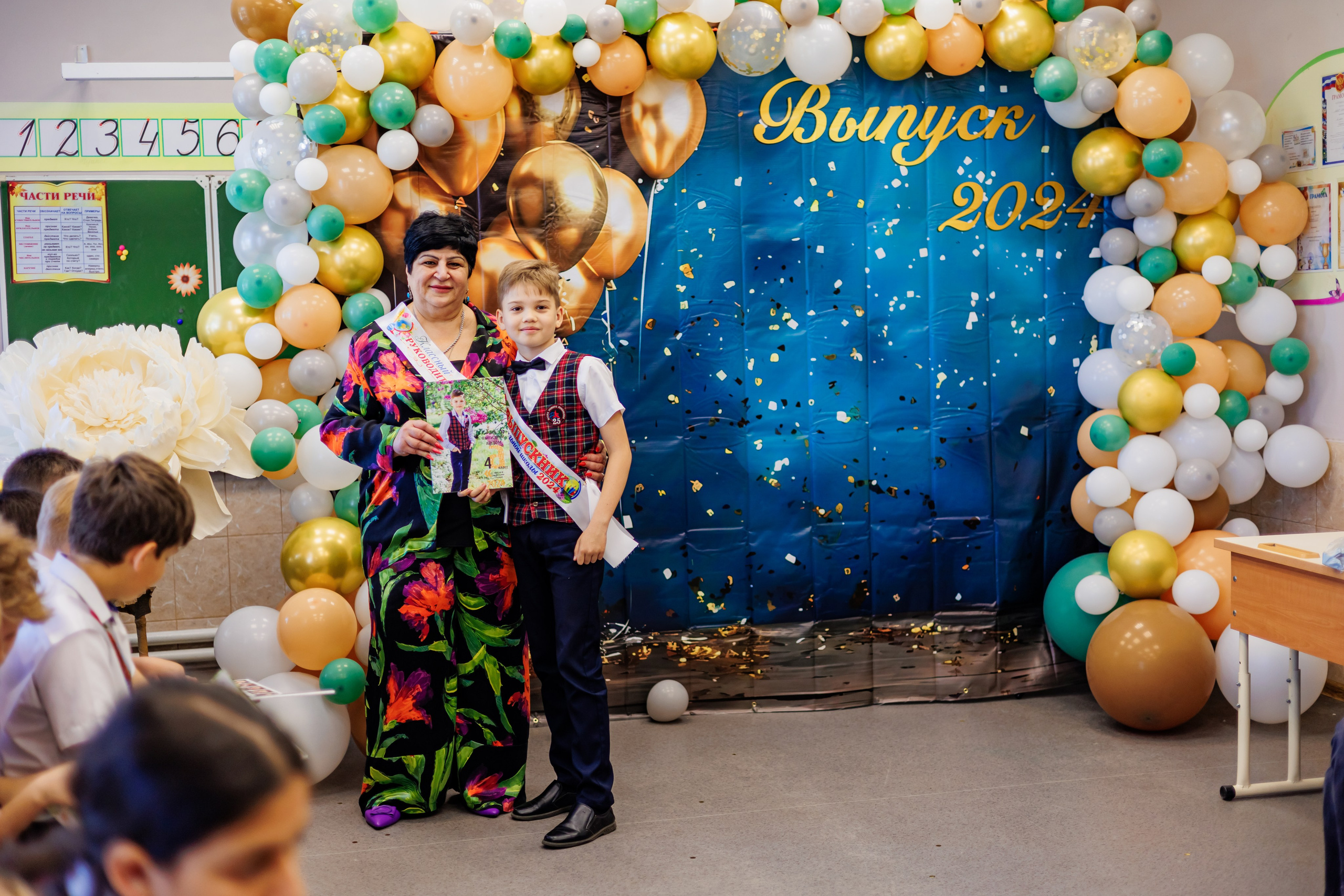 Выпуск 4а 25школа'24 год. Свадебный и семейный фотограф в Армавире