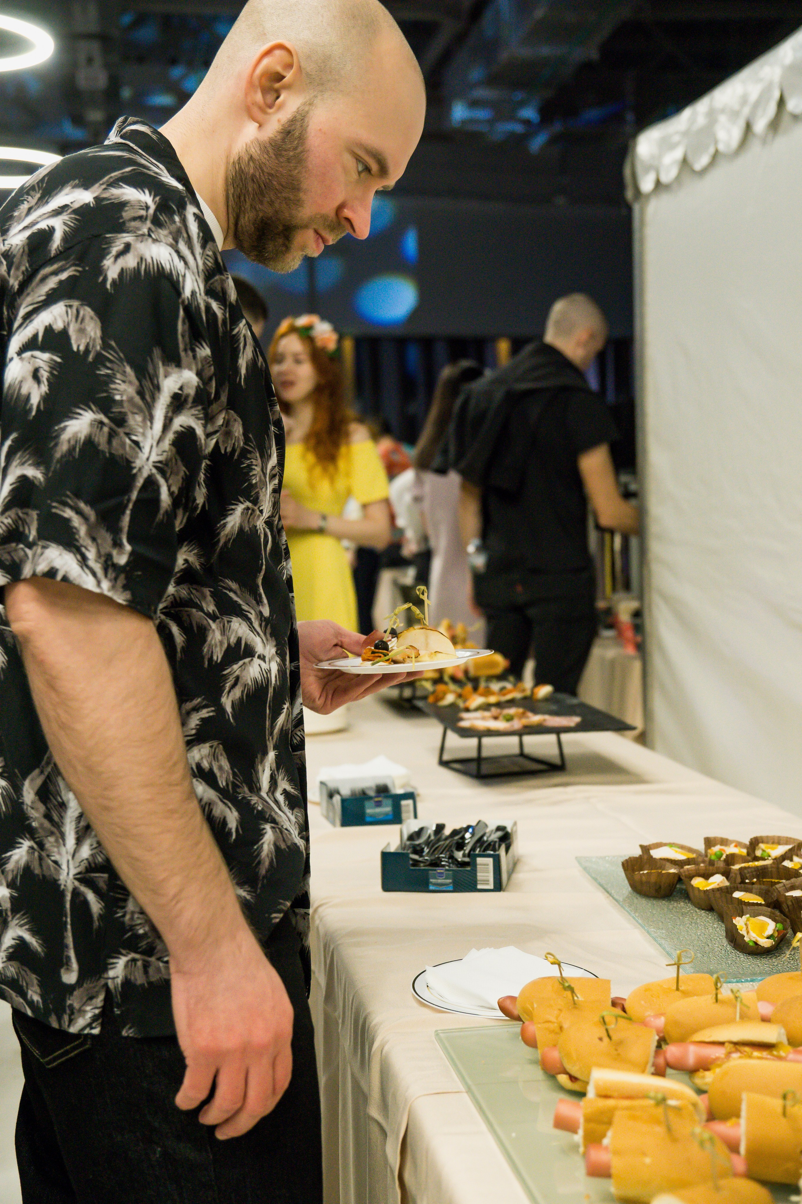 МТС корпоратив Гавайская вечеринка. Фотограф