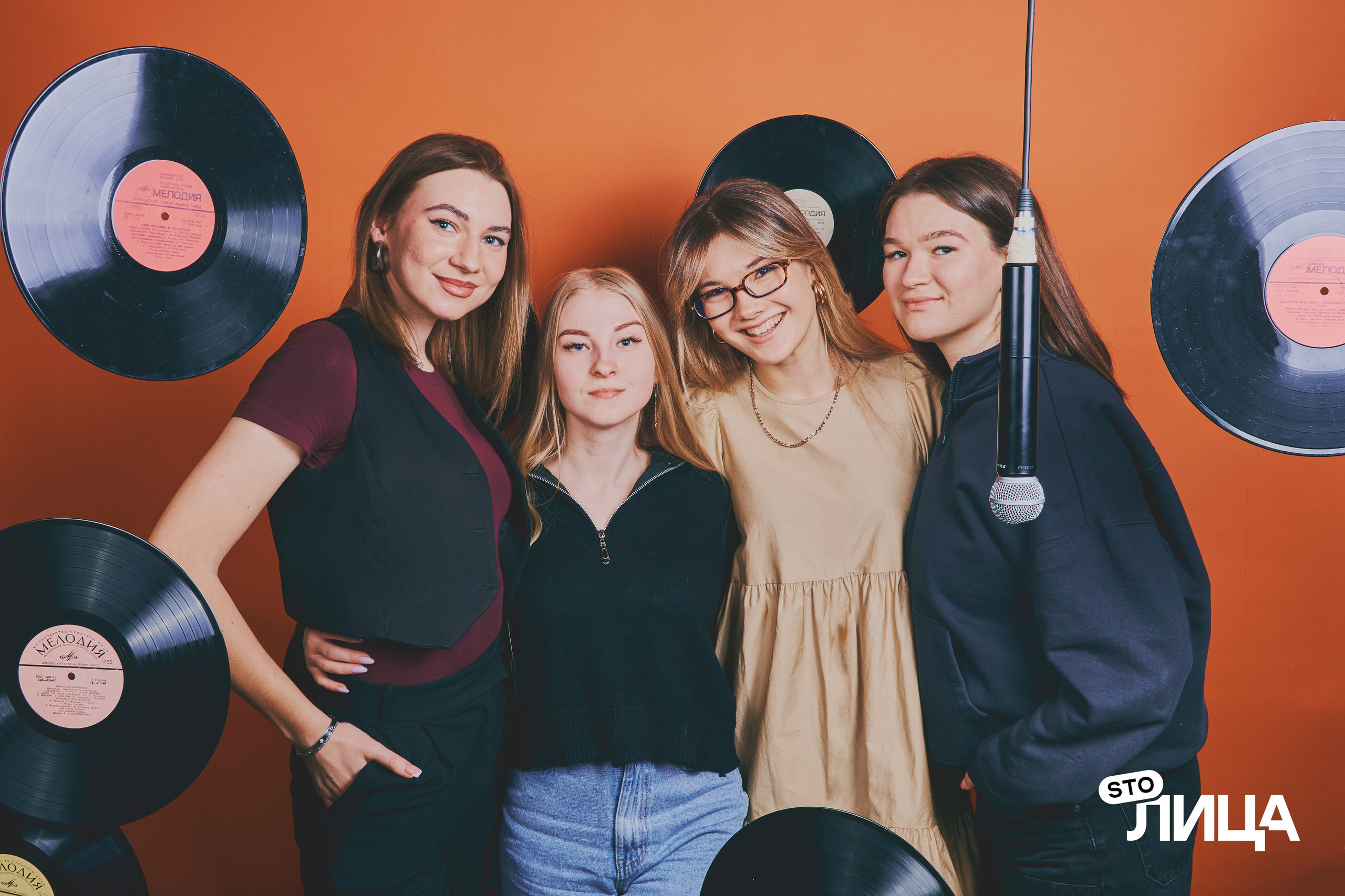 Фотозона на мероприятии «Квартирник». Шилов Арсений — репортажный фотограф в Москве