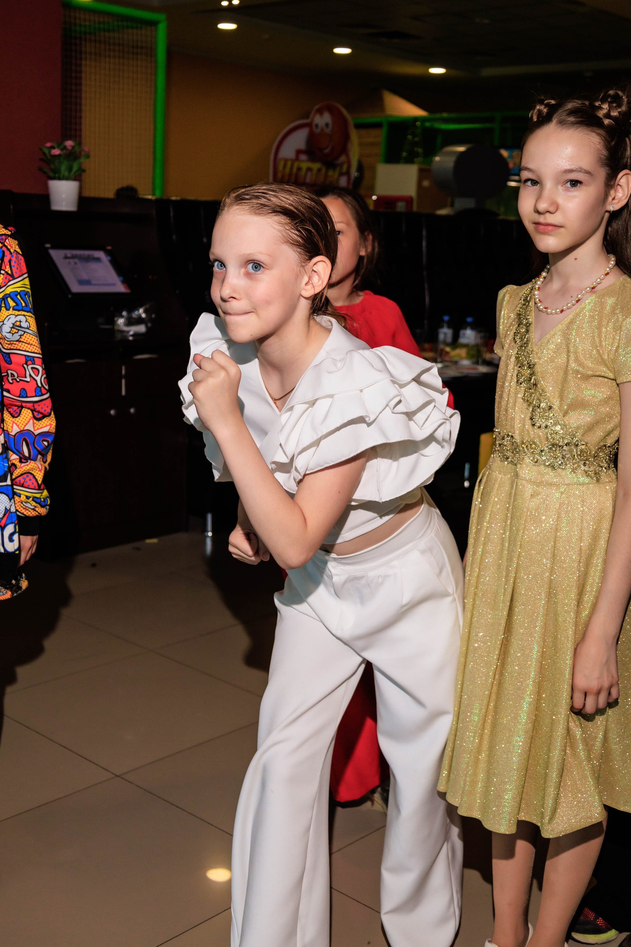 Выпускной 4 класс. Фотограф в Москве Дмитрий Емельянов