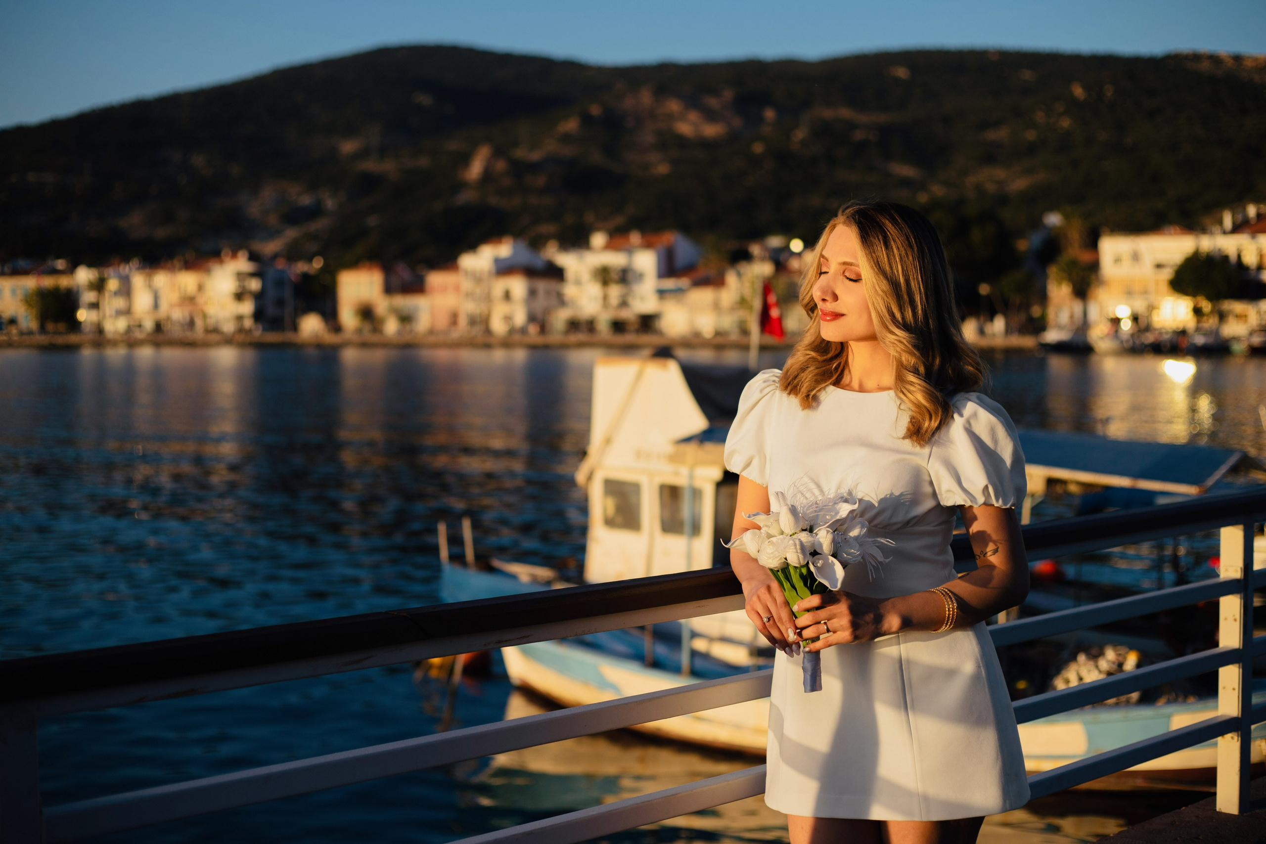 DEMET + AKIN. HOME