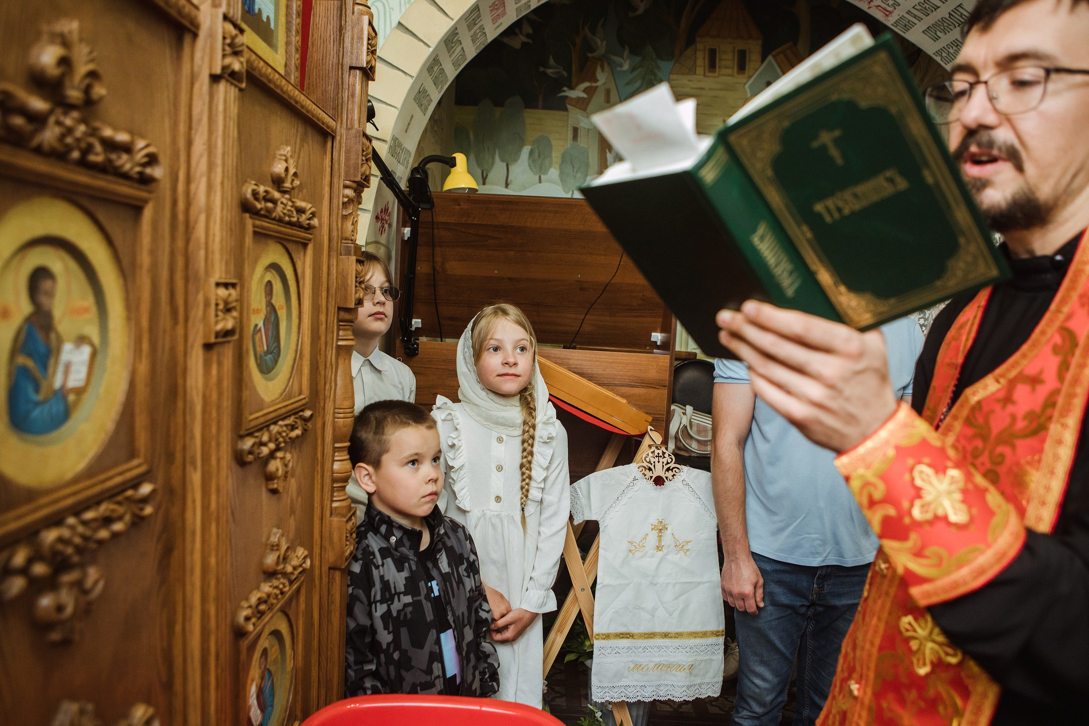 Храм Преподобного-Сергия-Радонежского. Крещение Мелании. Фотографы в городе Волгограде — Людмила Агеева и Алексей Околелов