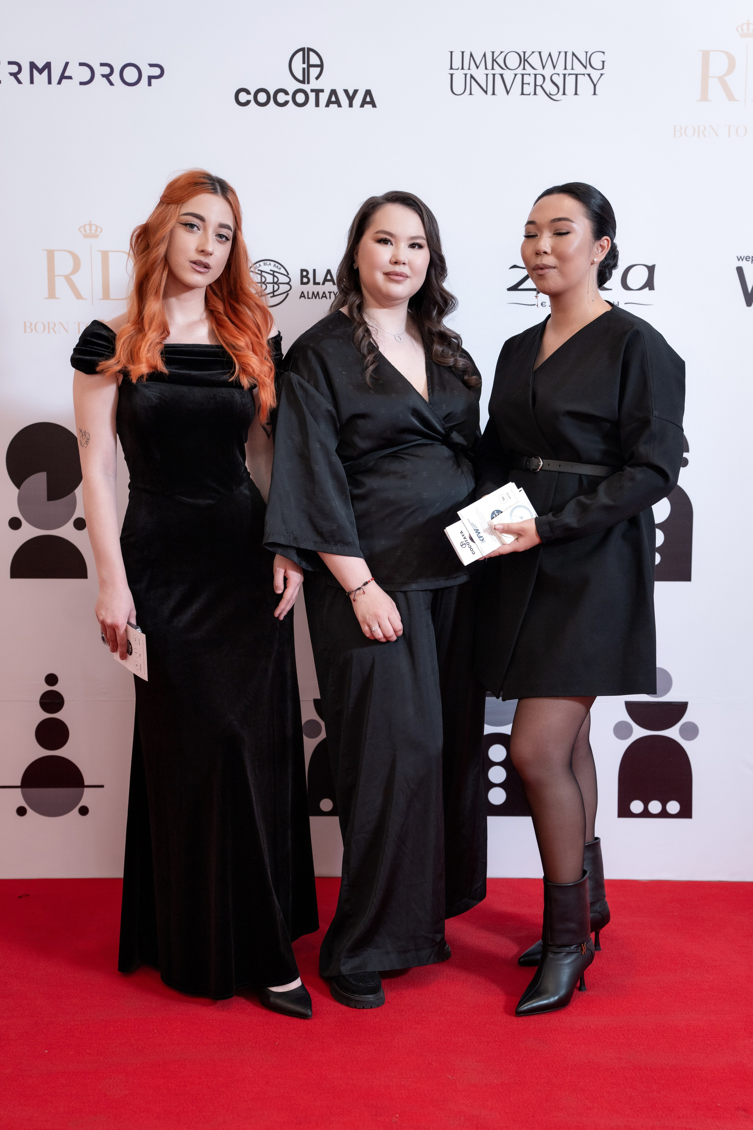 Backstage. Сайт Алматинского НЮ АРТ, будуар и фэшн фотографа Дениса Карпенко