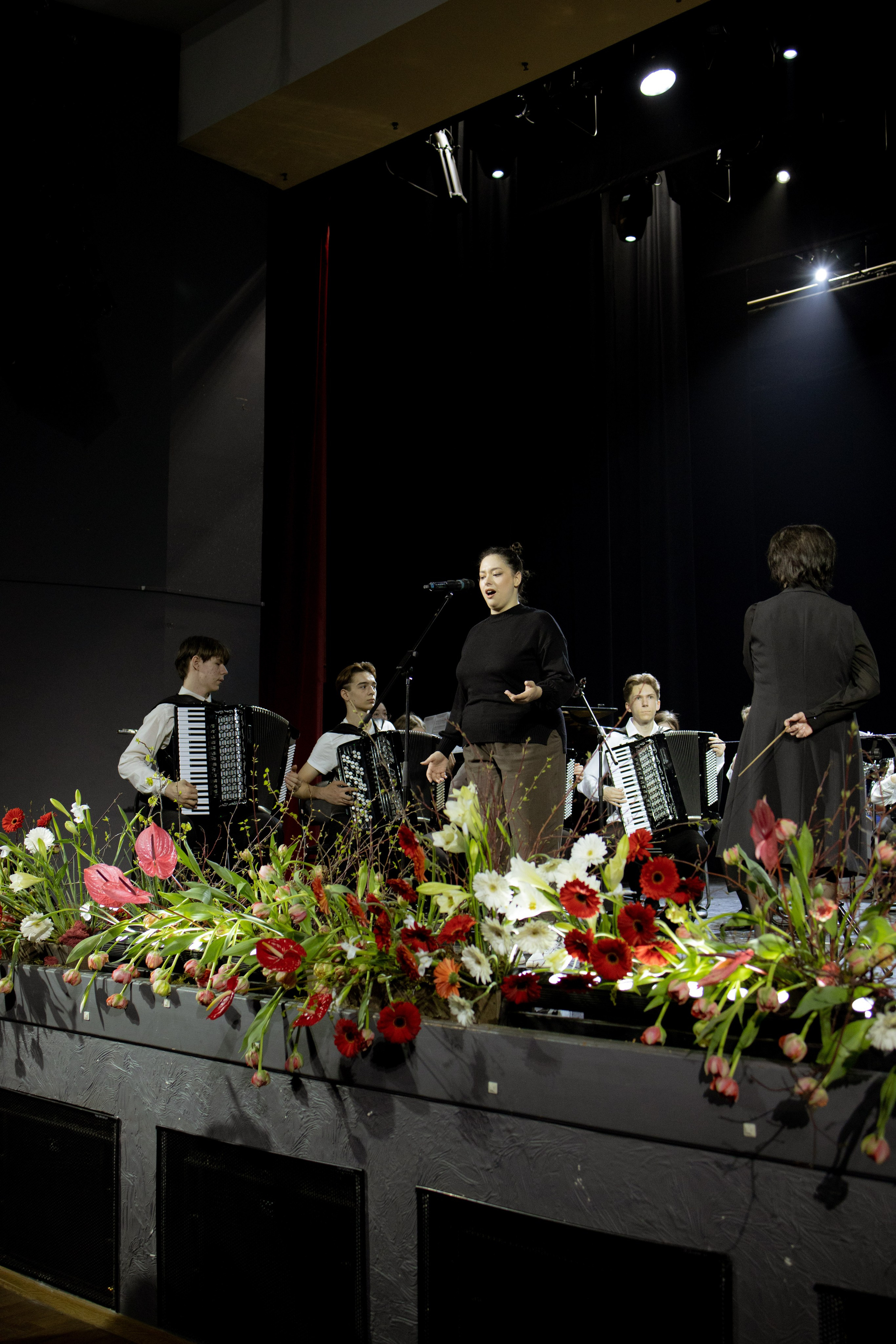 Оформление Отчетного концерта Музыкальной школы Глазунова. Оформление свадеб, декор свадеб Вера Маркова, Москва