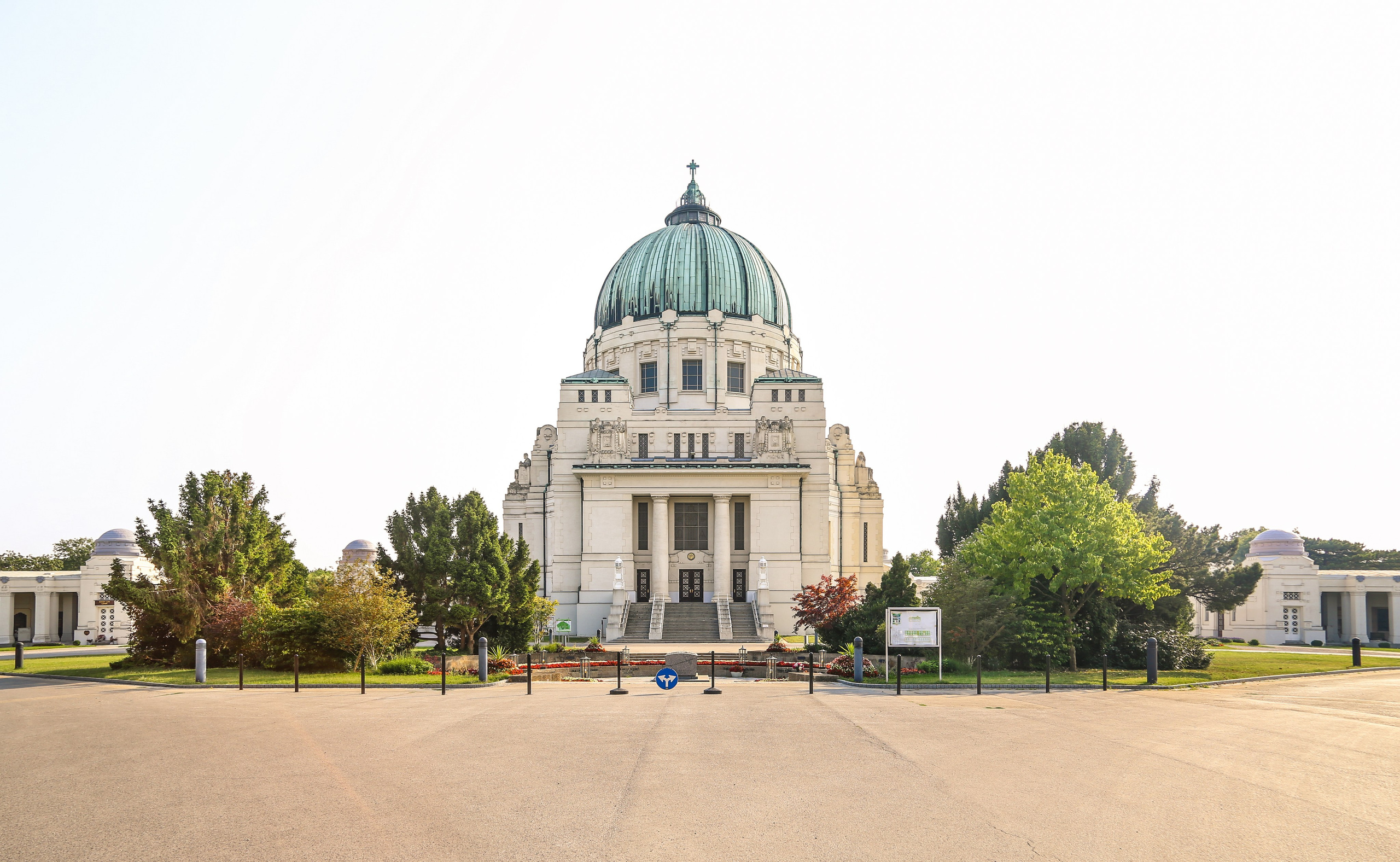 Австрия: Вена — Юденплатц и Центральной кладбище. Дарья Письменюк / Darya Leitstern — фотограф, музыкант, журналист, путешественник