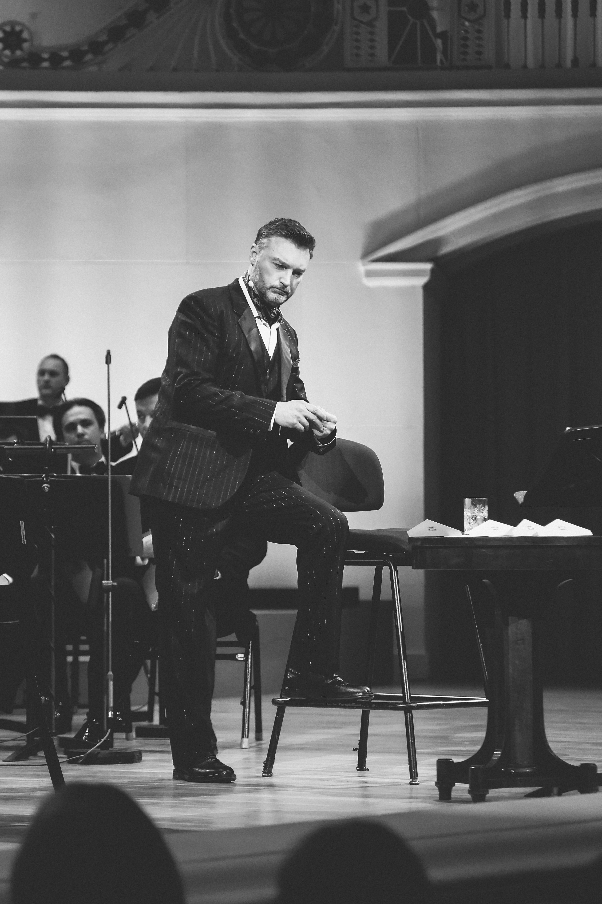 «Средь шумного бала» — литературный концерт Осиповского оркестра. Дарья Письменюк / Darya Leitstern — фотограф, музыкант, журналист, путешественник