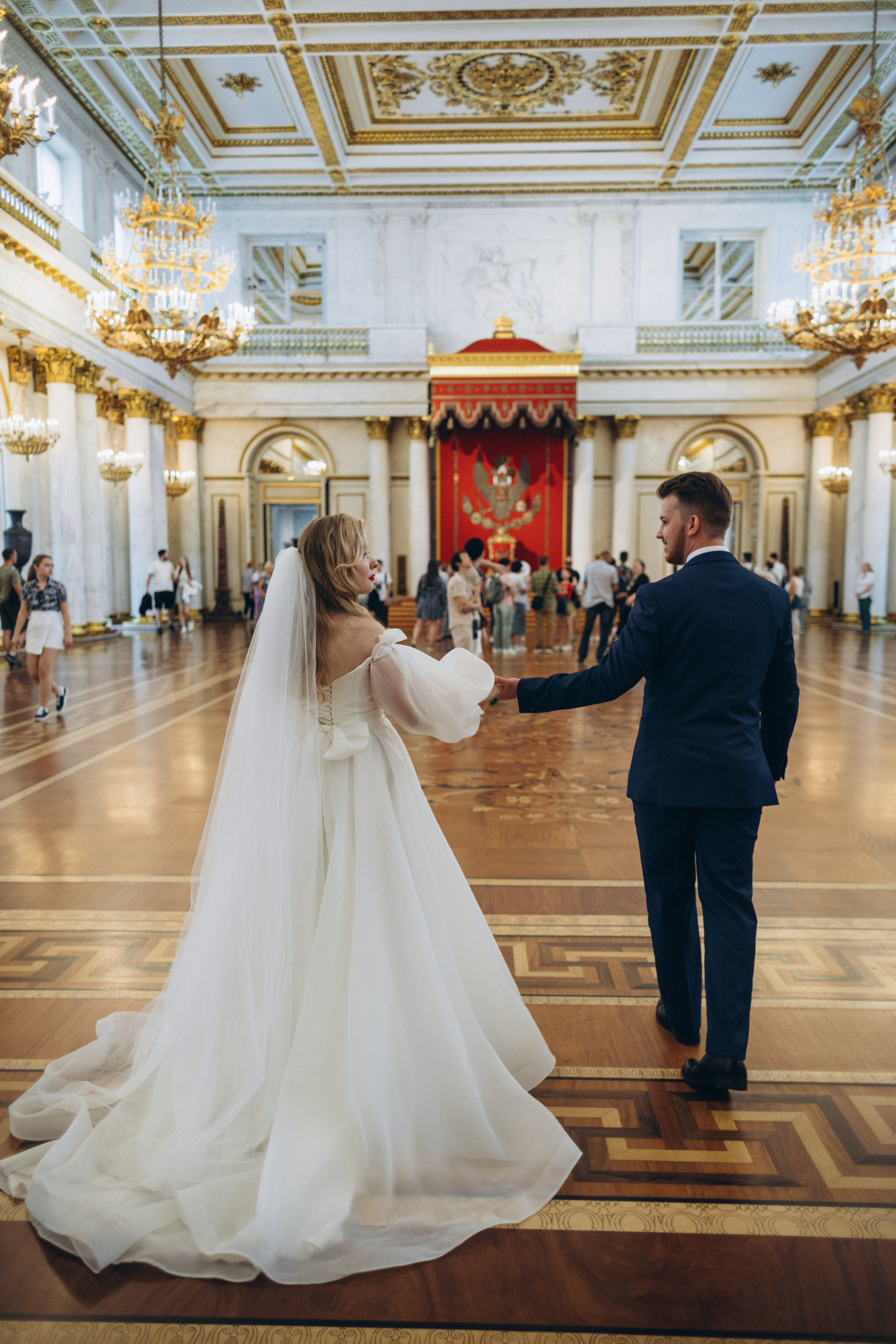 Прогулка в Эрмитаже. Свадебный и семейный фотограф в Санкт-Петербурге Яцына Юрий. Видеоопер