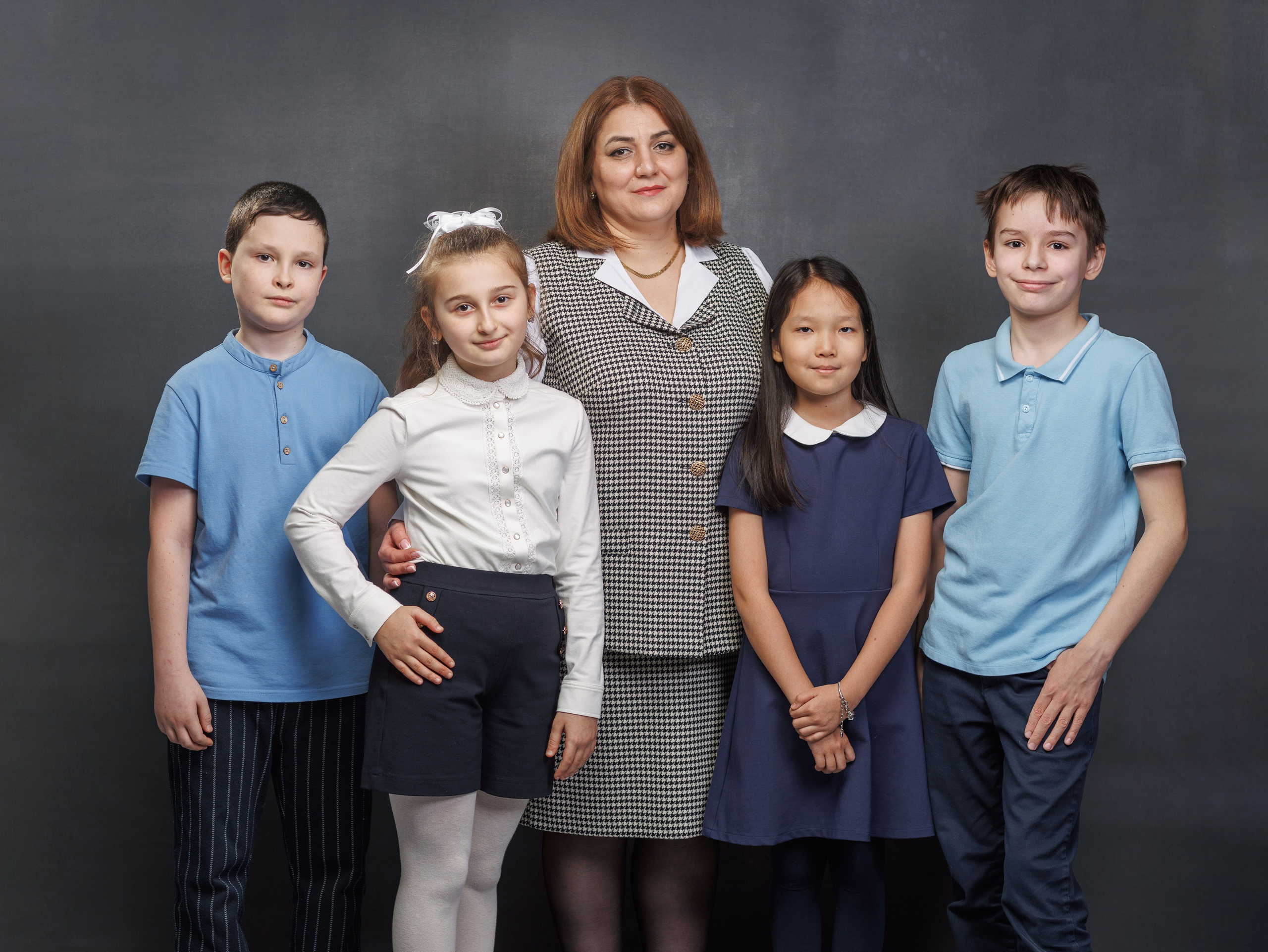 НАЧАЛЬНАЯ ШКОЛА. Выпускные альбомы, школьные фотографии, детский сад, Москва и Московская область