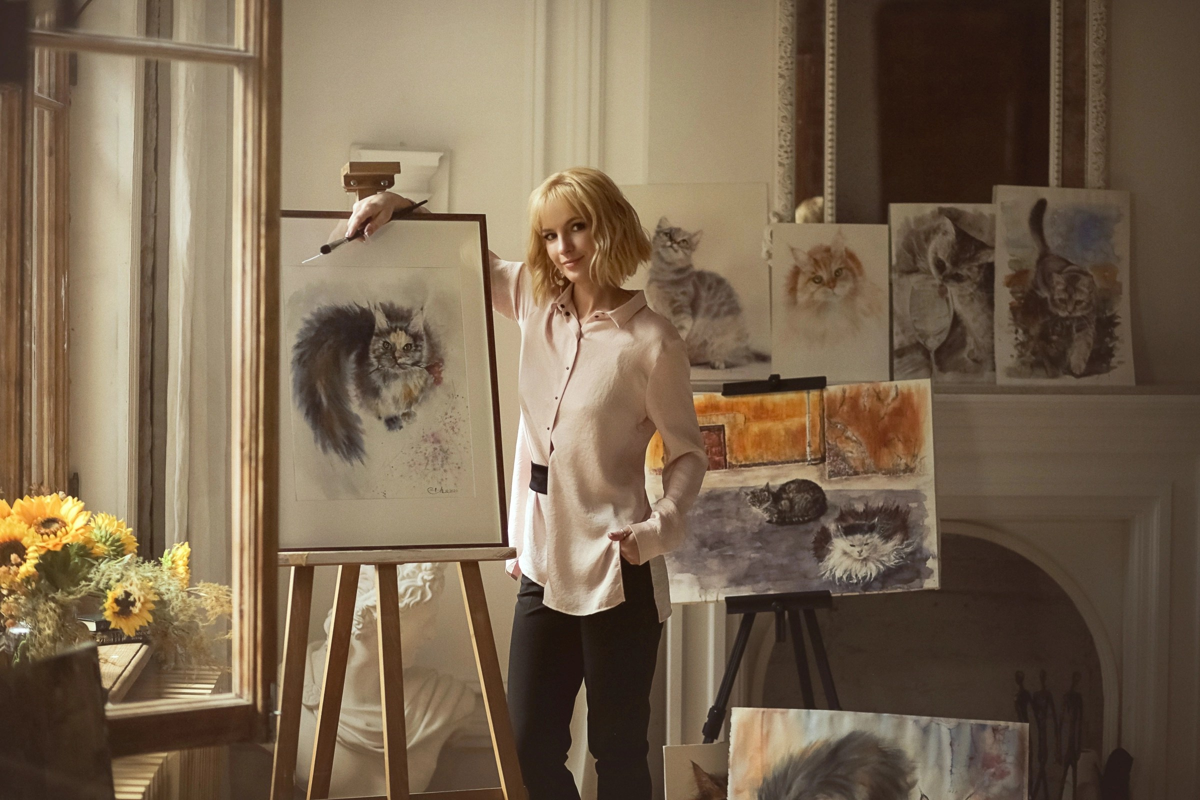 Фотосессия для художницы СПБ, портрет художницы СПб, девушка рисует картины