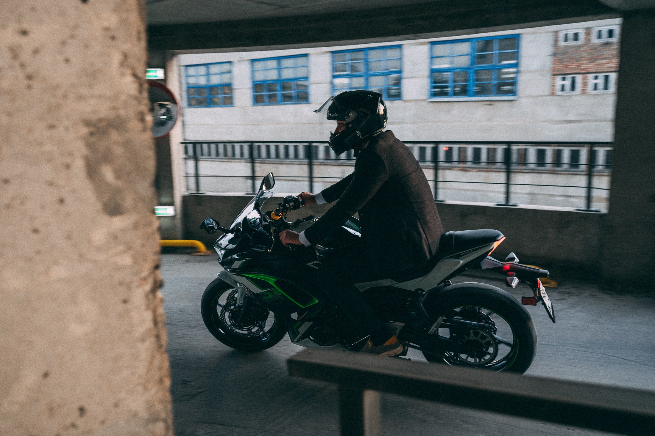 From shift to shift. 📸Портретный и репортажный фотограф | Красноярск | Поливода Дмитрий📸