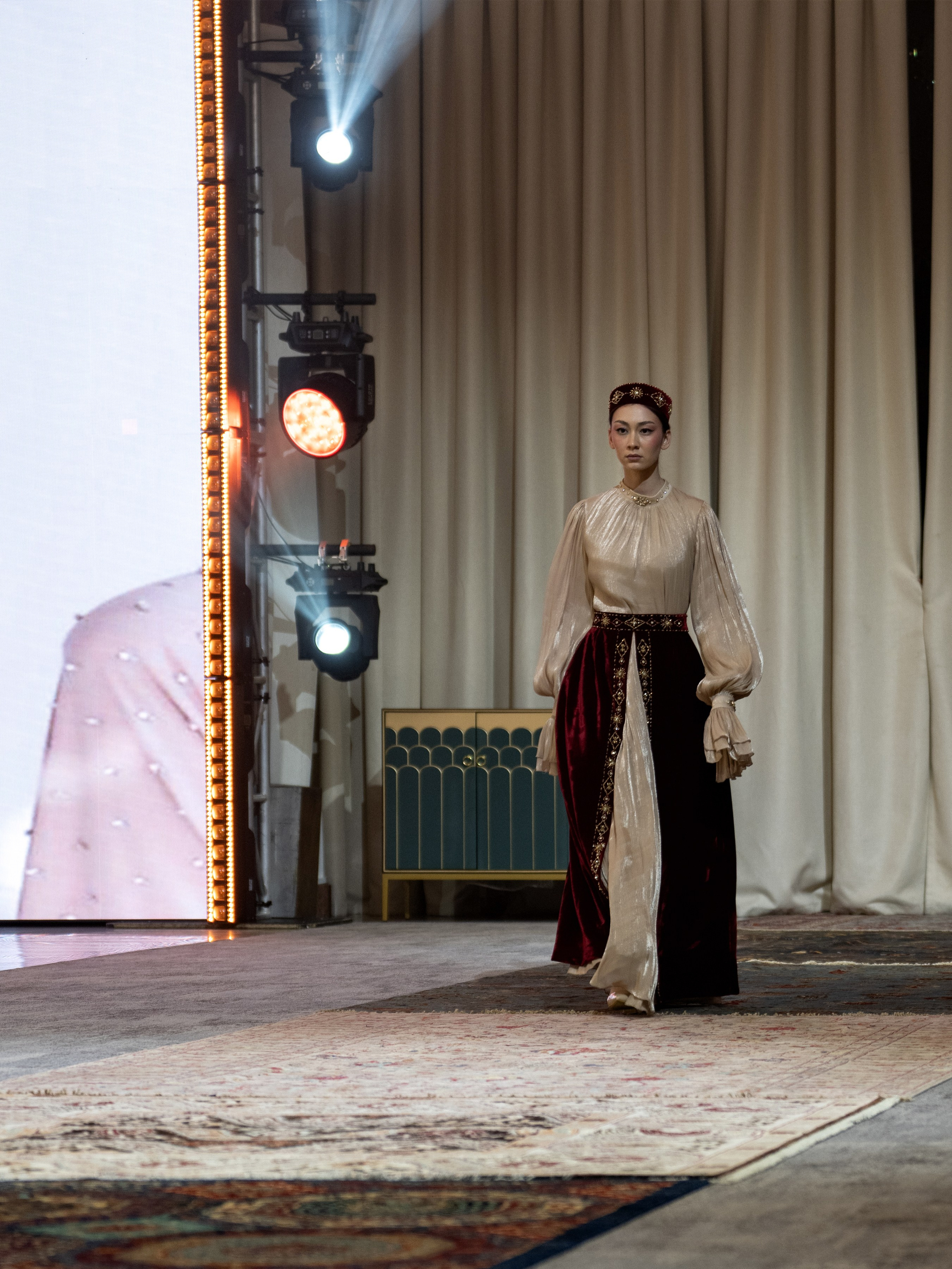 Khanshaiym brand. Сайт Алматинского НЮ АРТ, будуар и фэшн фотографа Дениса Карпенко