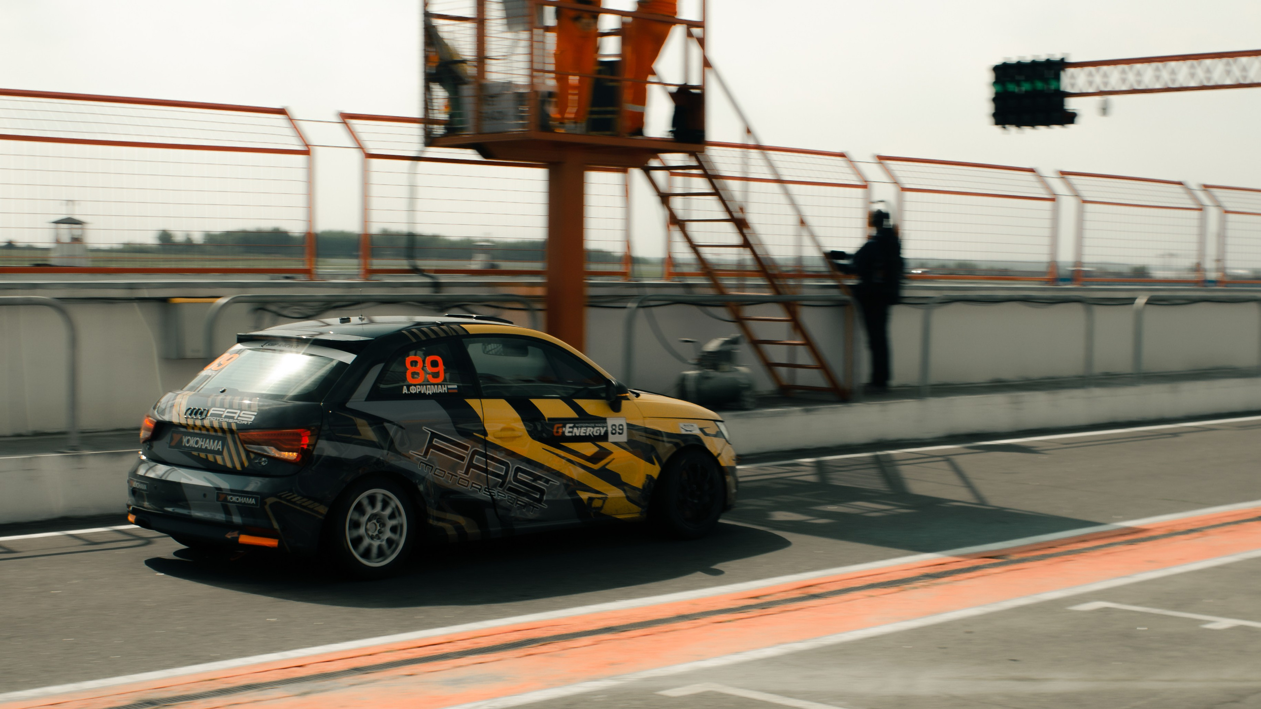 СМП РСКГ. Автомобильный фотограф в Москве Иван Петушков