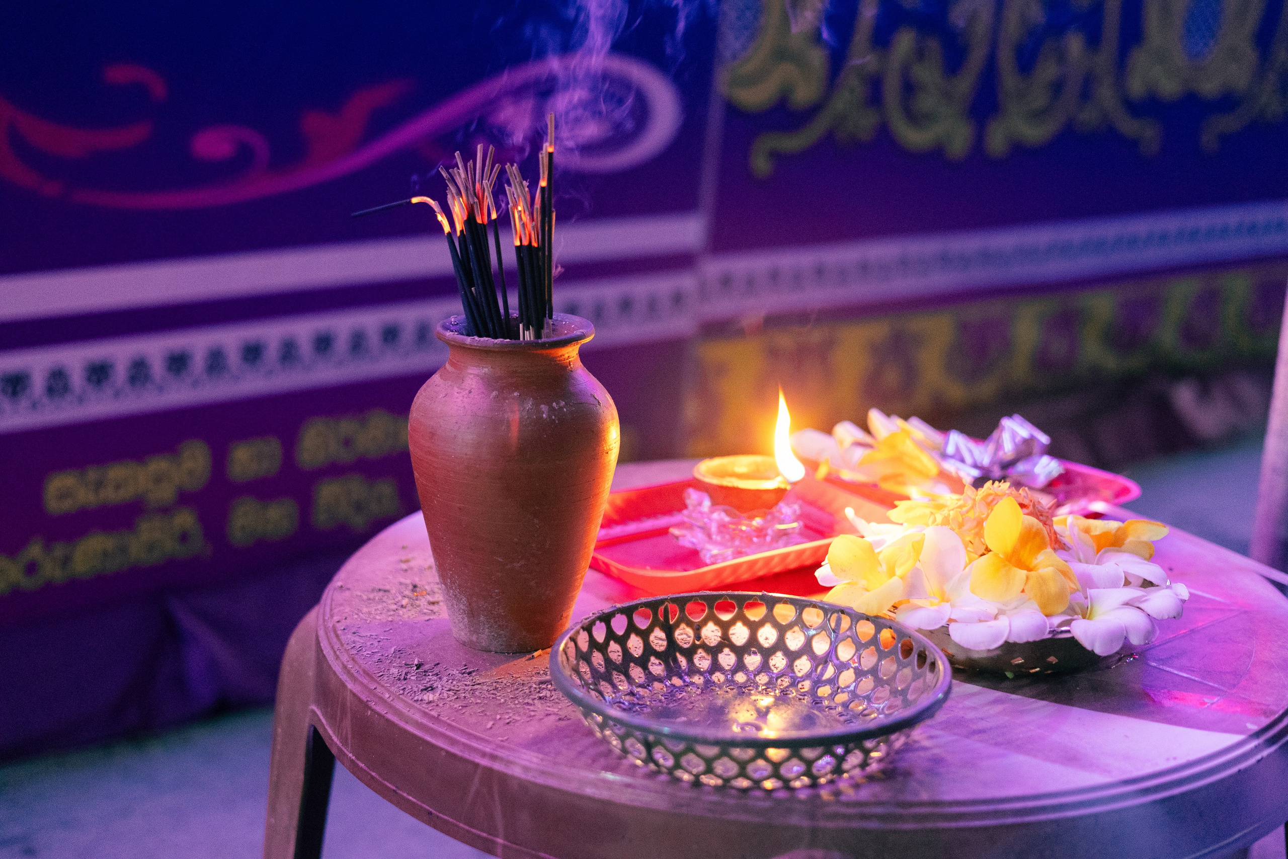 Vesak Poya 2023. Photographer Sonkina Tatiana (Tanya Ash)