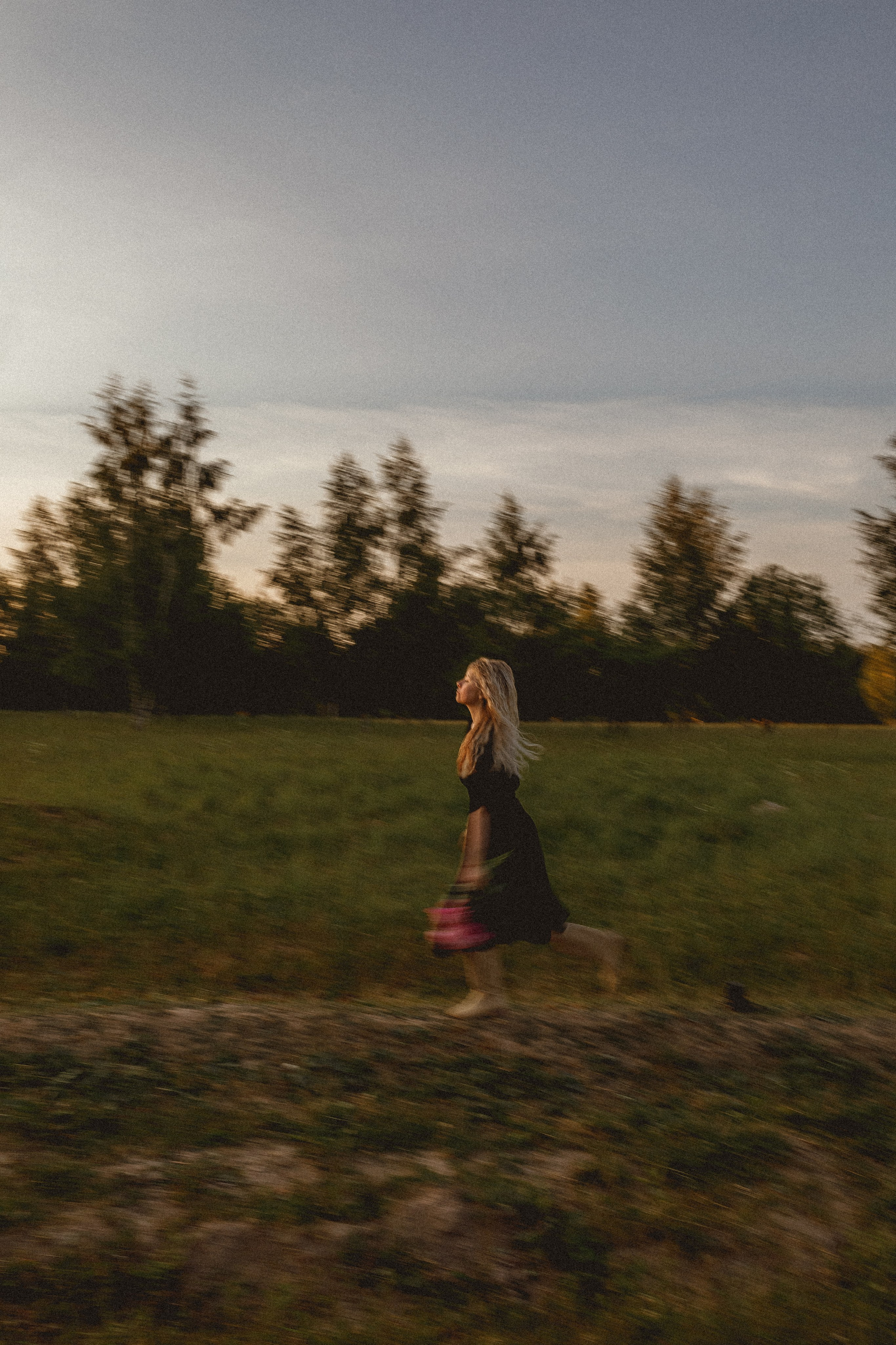 Мария. Лето. Поле. Фотограф в Москве Базанова Дарья