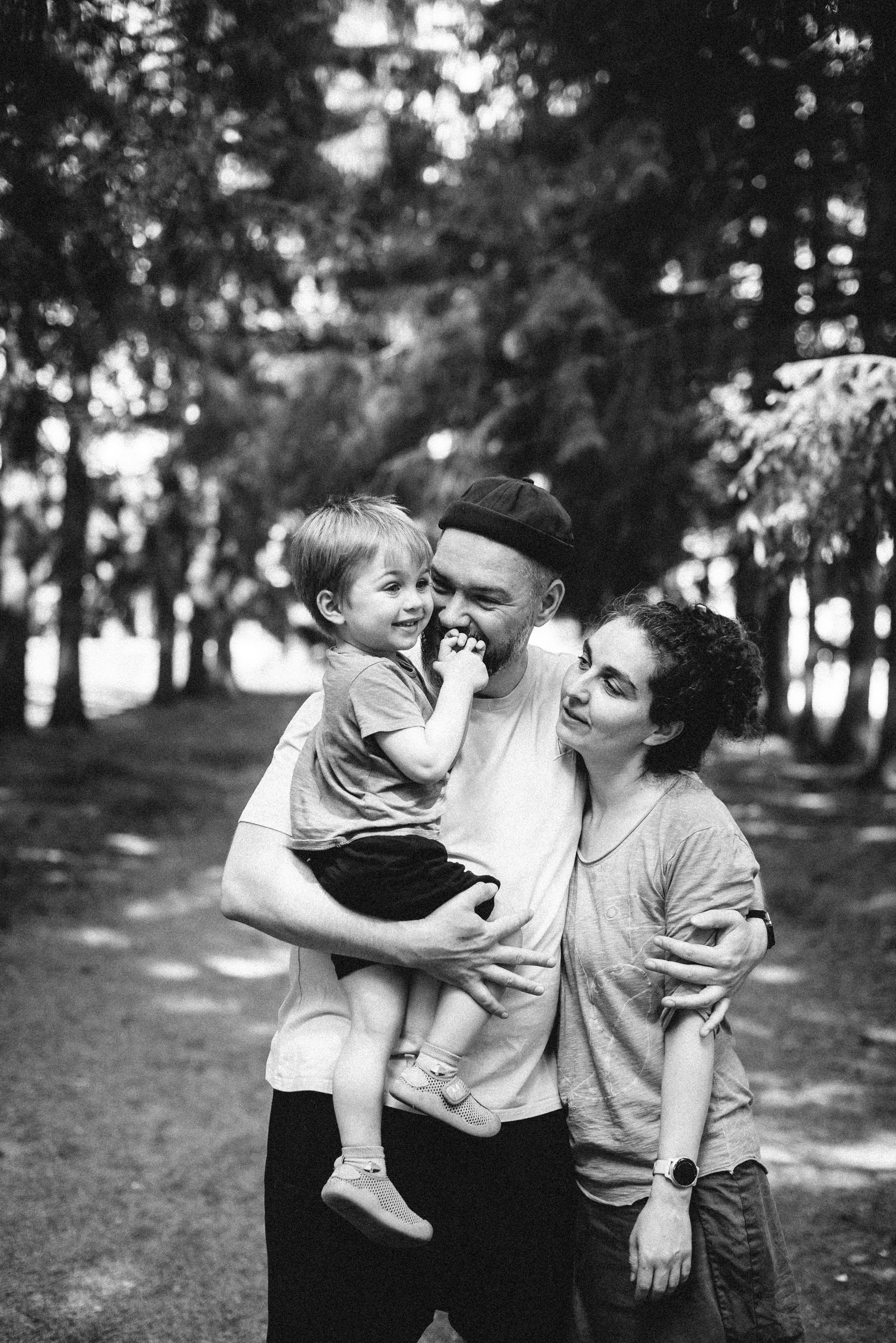 Игорь, Мила и Михаил Игоревич, домашняя история. Фотограф Денис Неместо, портрет, репортаж