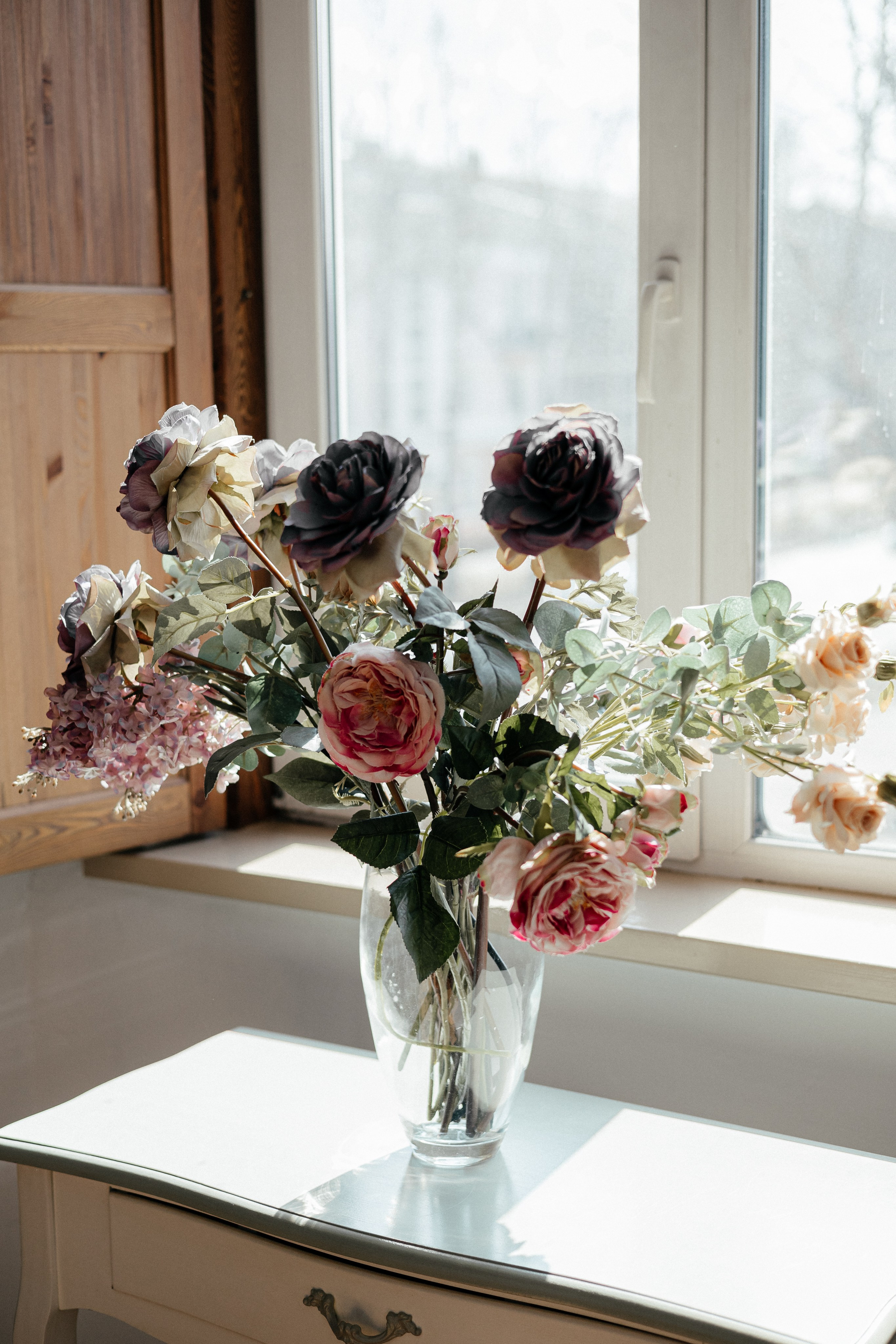 Лиза. белые цветы