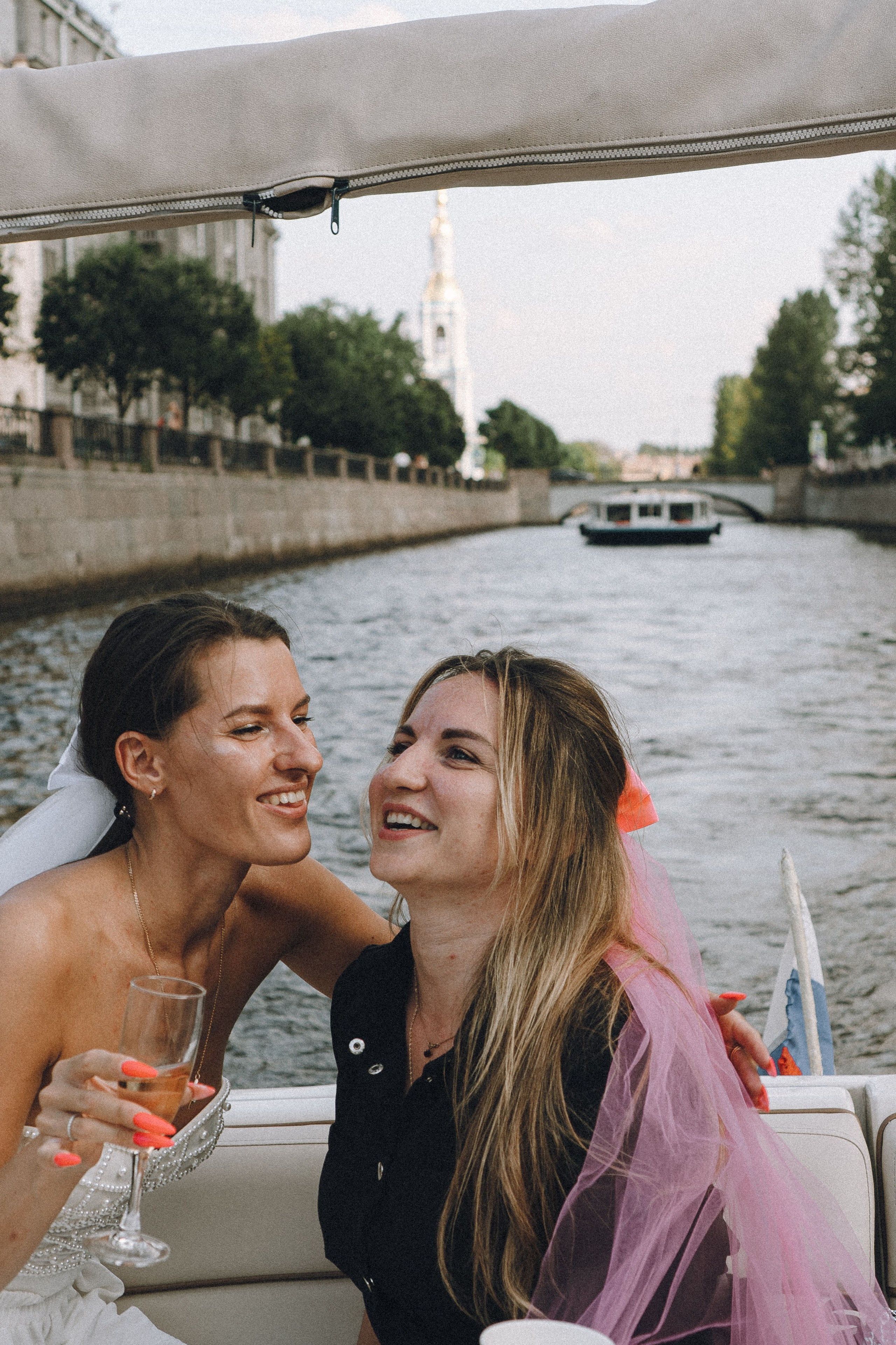 ДЕВИЧНИК НА КАТЕРЕ. Профессиональный фотограф, Санкт-Петербург — Виктория Богомолова