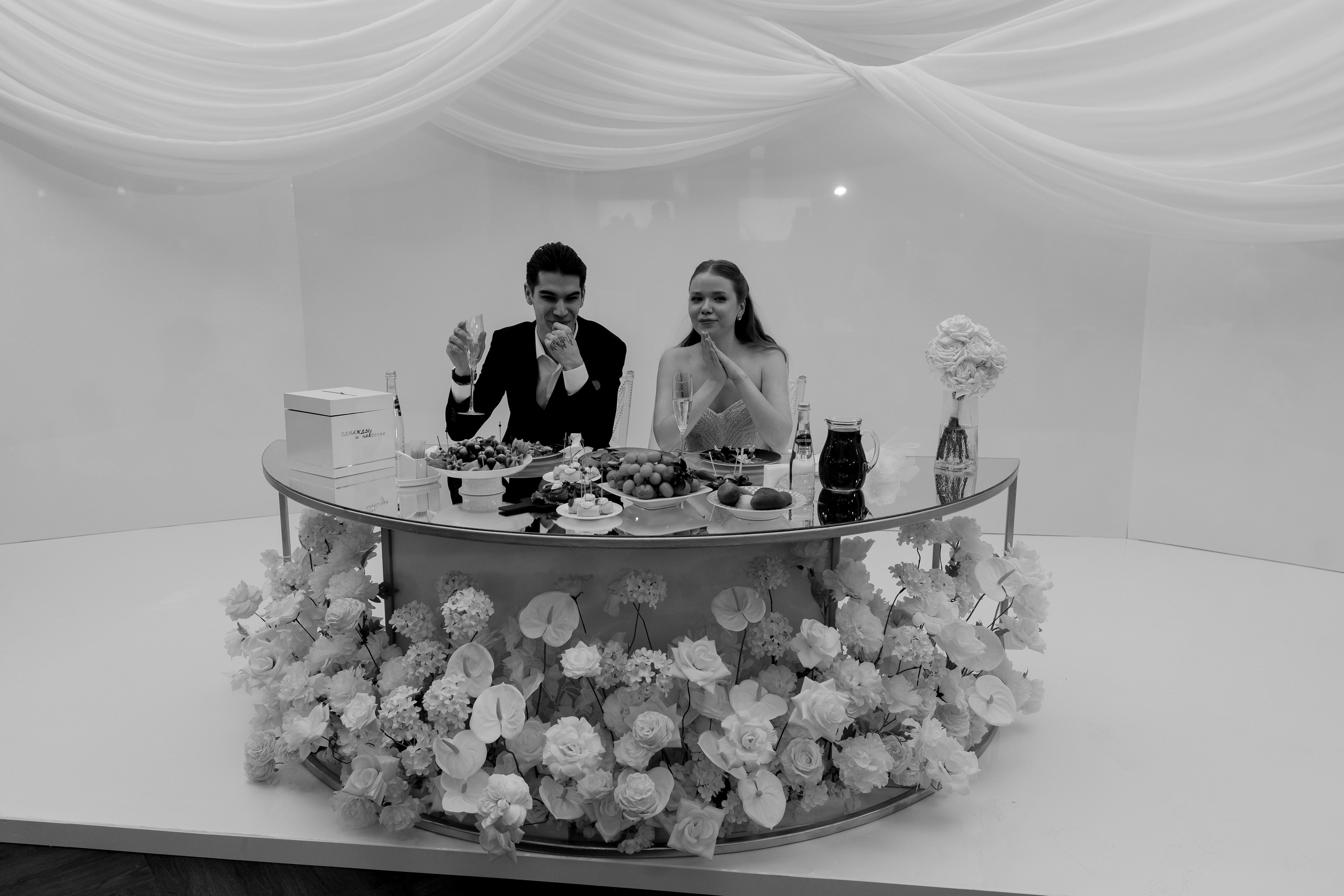 СВАДЕБНАЯ СЬЕМКА СБОРОВ В ОТЕЛЕ И ВЫЕЗД НА ЦЕРЕМОНИЮ (СНЯТО В СИБИРЕ В НИЖНЕВАРТОВСКЕ). Профессиональный фотограф, Санкт-Петербург — Виктория Богомолова