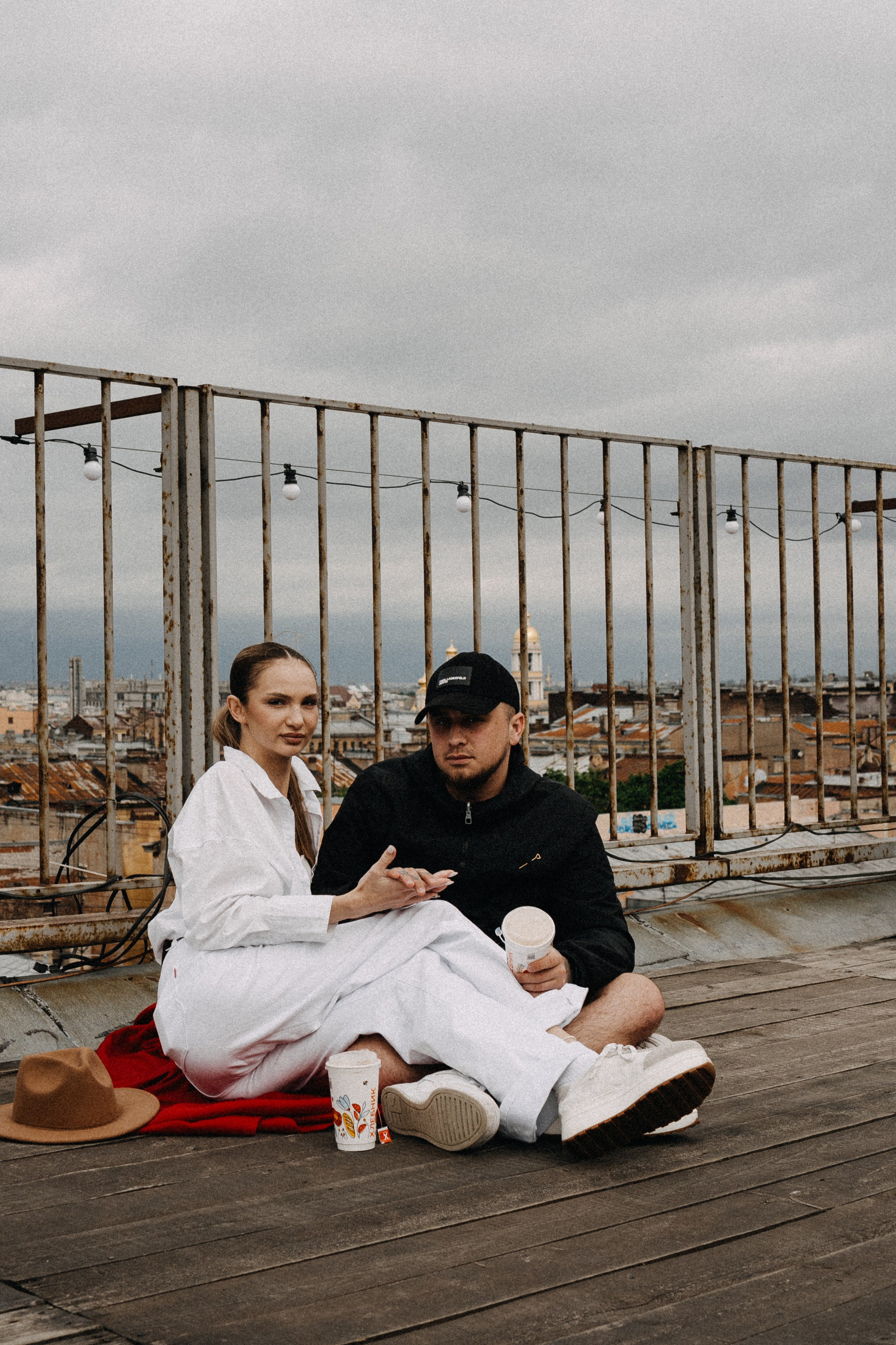 МЫ ГУЛЯЛИ ПРО КРЫШАМ ПИТЕРА. Профессиональный фотограф, Санкт-Петербург — Виктория Богомолова