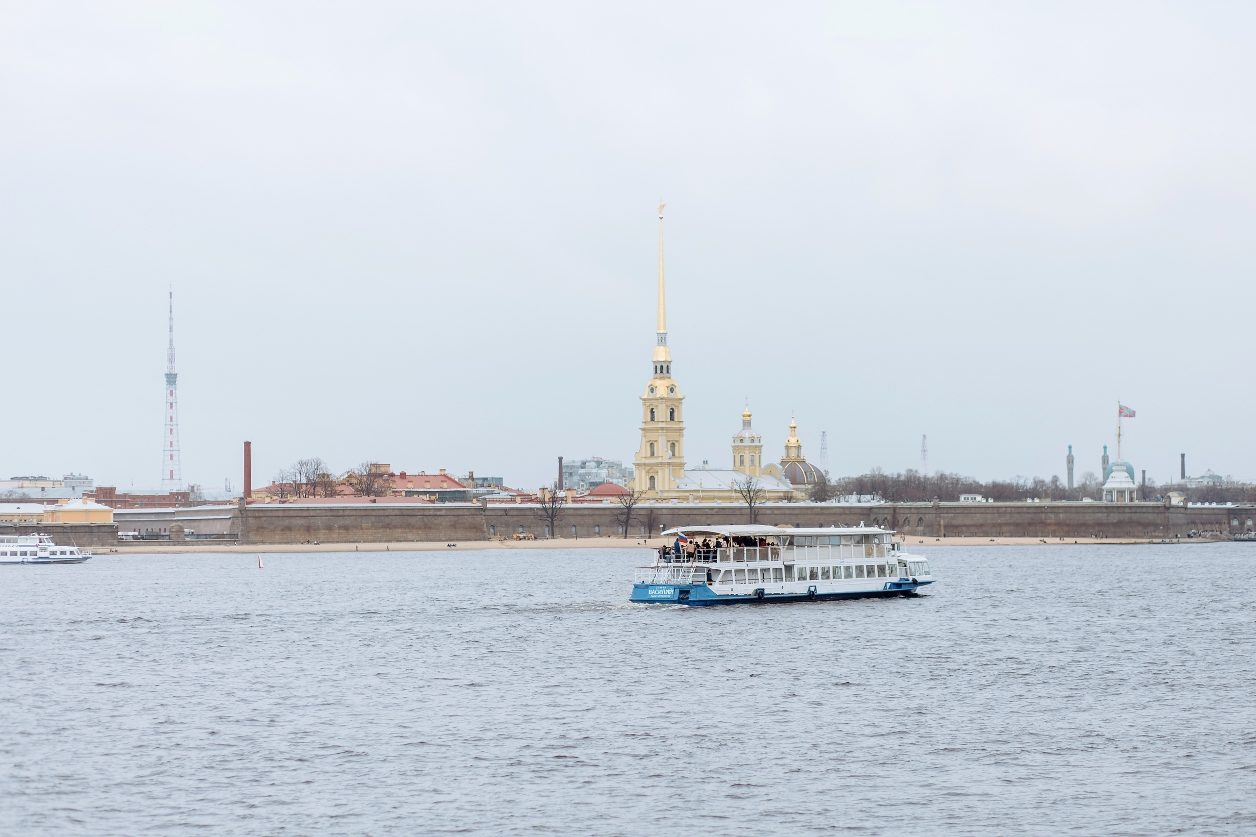 В Питере любить. Свадебный фотограф в Санкт-Петербурге