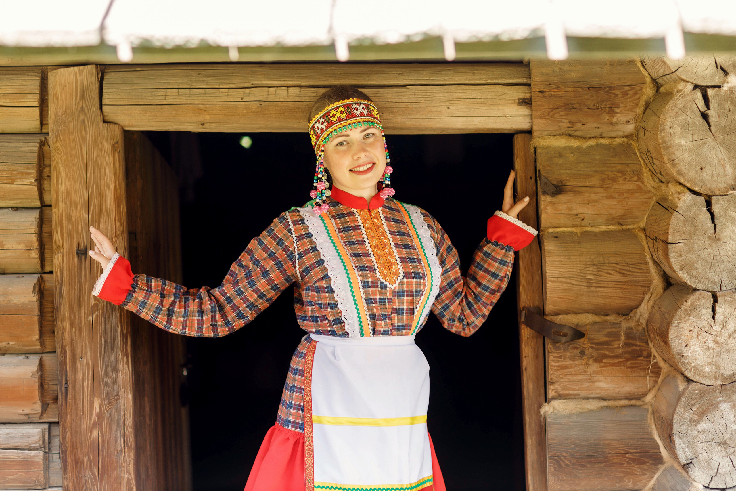 Фотосессия с Екатериной Анисимовой в Ибресинском этнографическом музее. Портретный и репортажный фотограф в Чебоксарах Андриян Чаркин