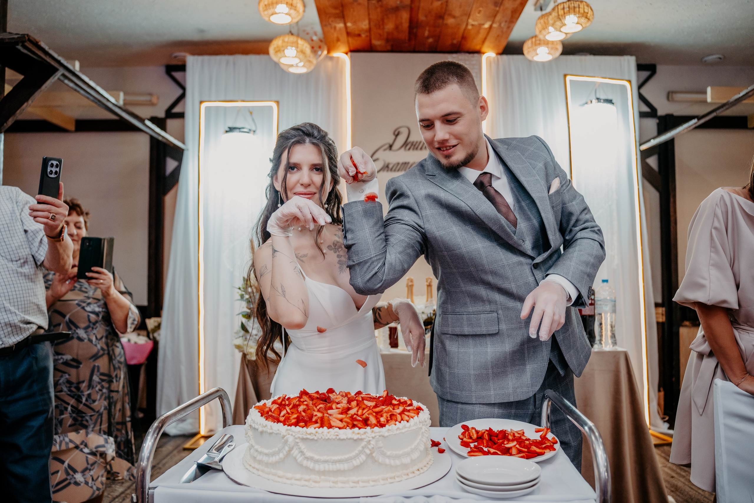 Полный свадебный день. Фотограф, видеограф и пилот дрона на Байкале