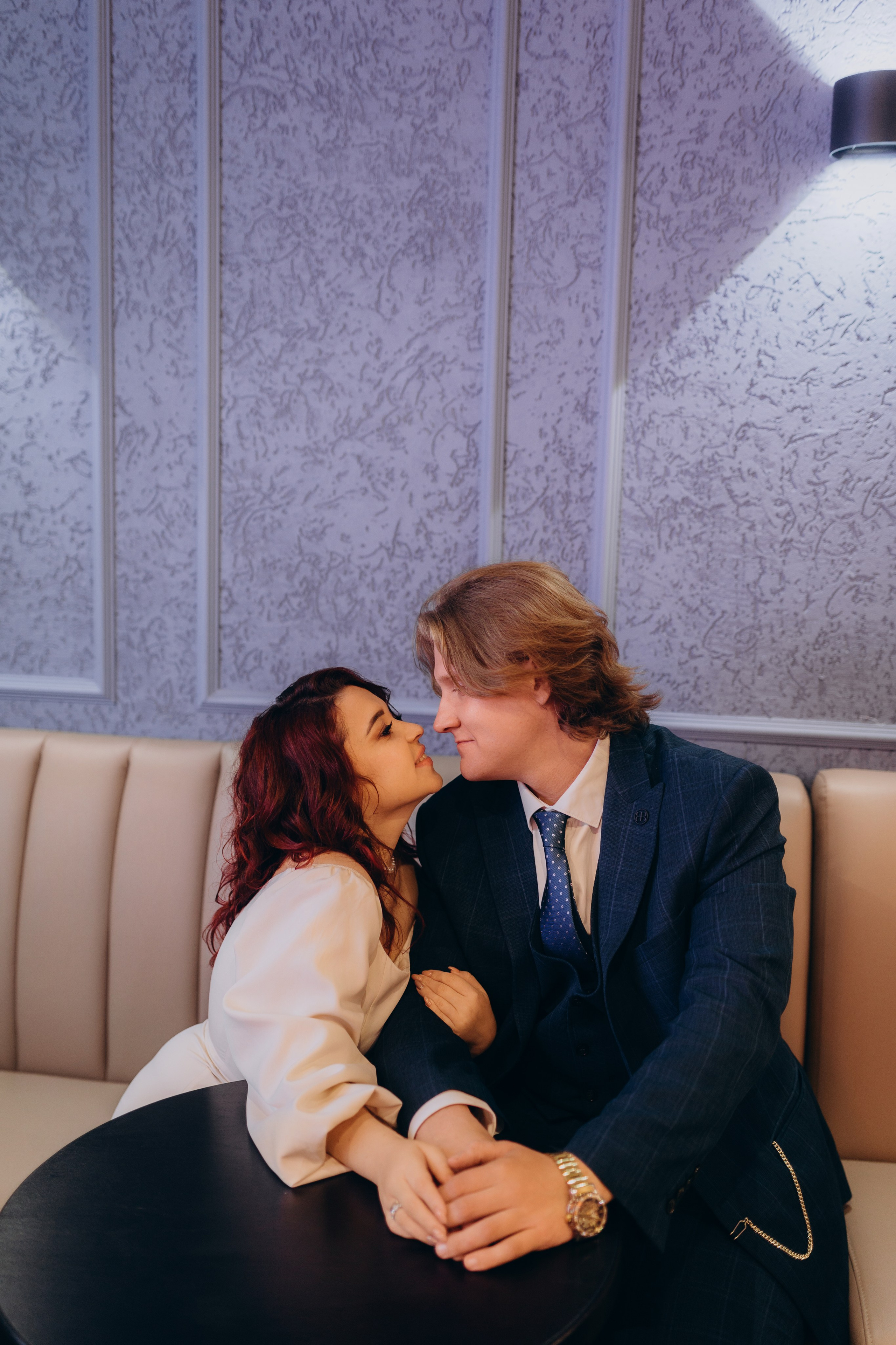 Фотосессия лавстори в сердце Петроградки пары будто из Сказки). Фотограф в Санкт-Петербурге Разиля Идиятуллина