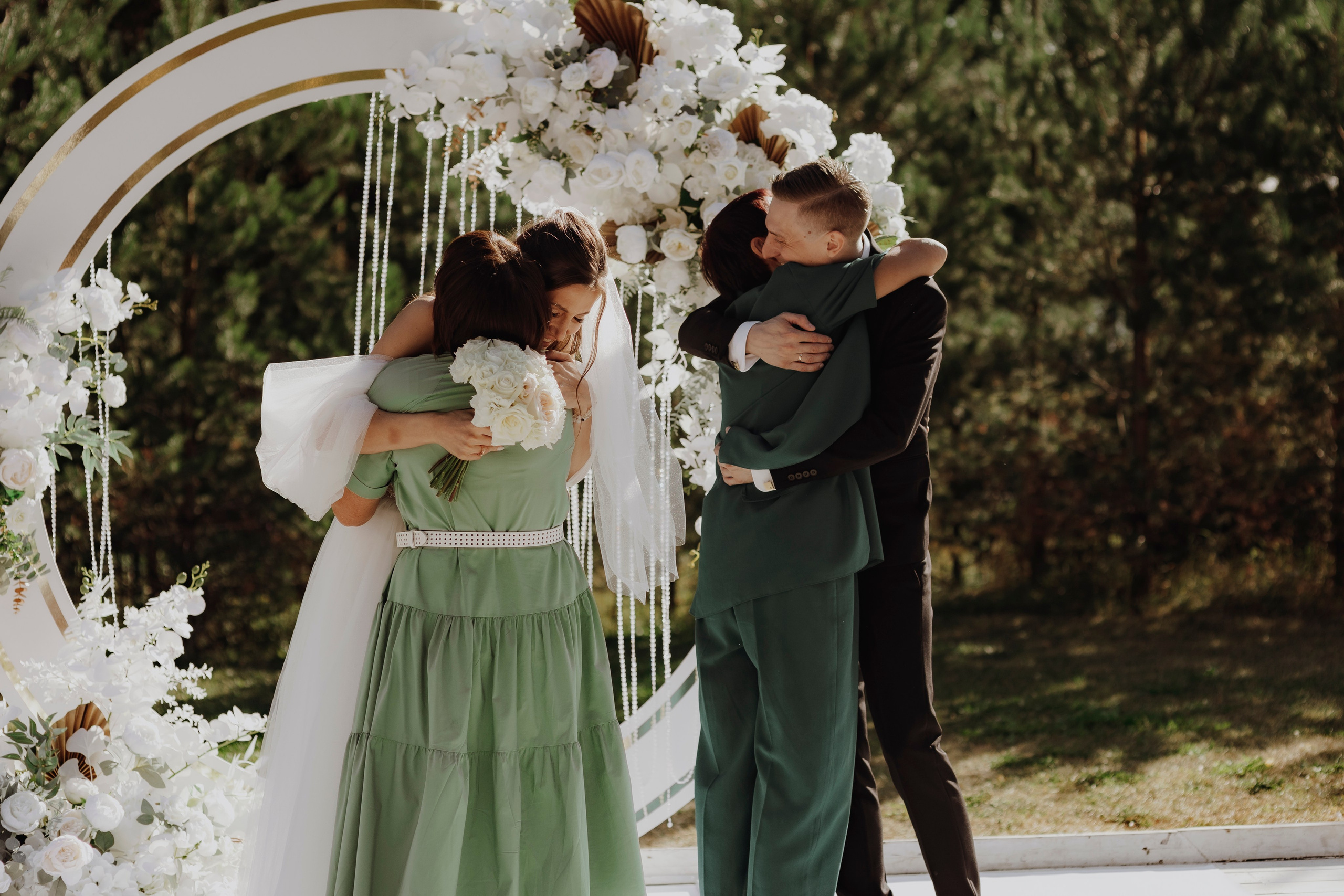 Фотосъемка полного свадебного дня с выездной регистрацией в Ижевске. Свадебный и портретный фотограф в Ижевске и Санкт-Петербурге Саша Брокколи