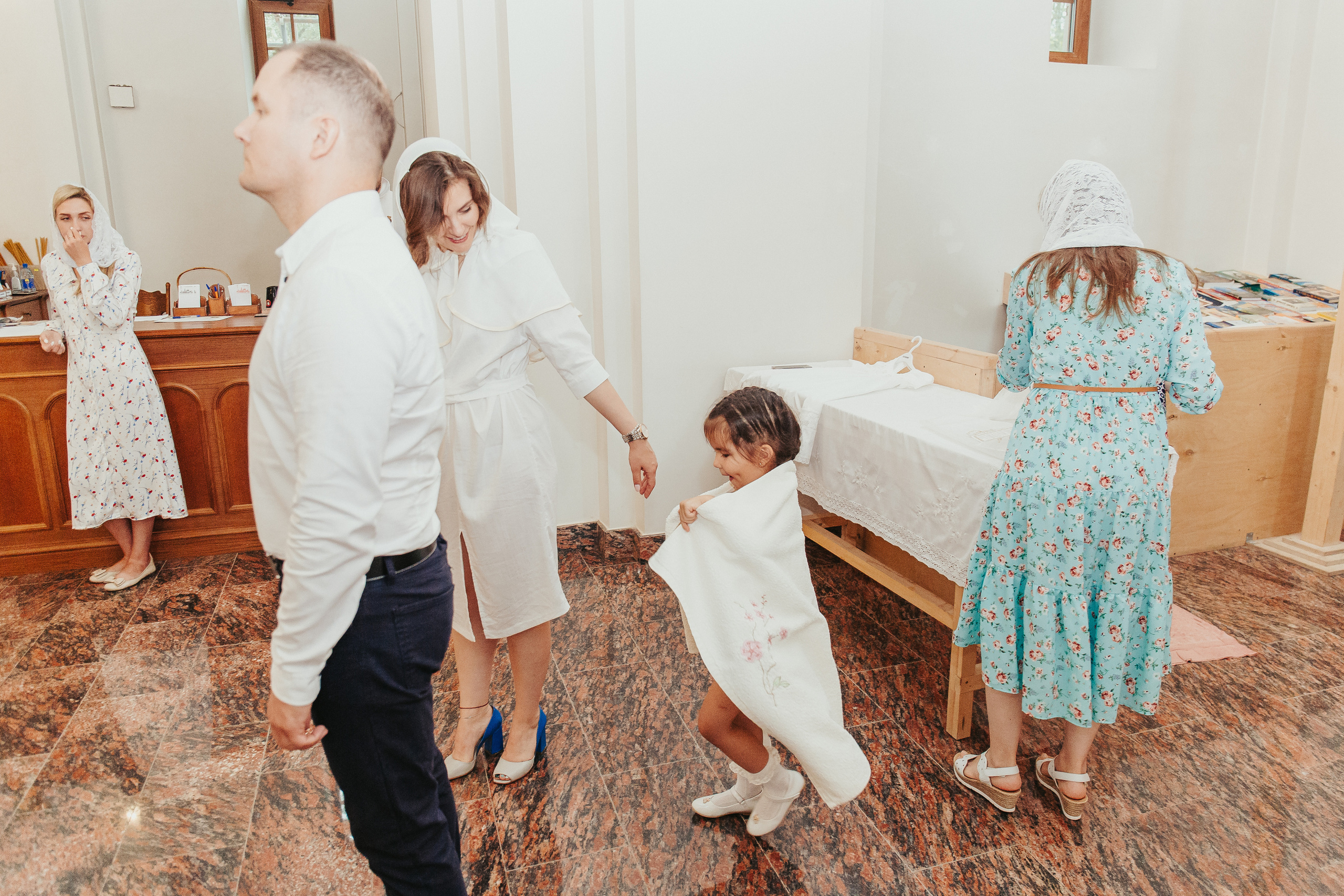 Крещение в Серафимовском храму в Хотьково