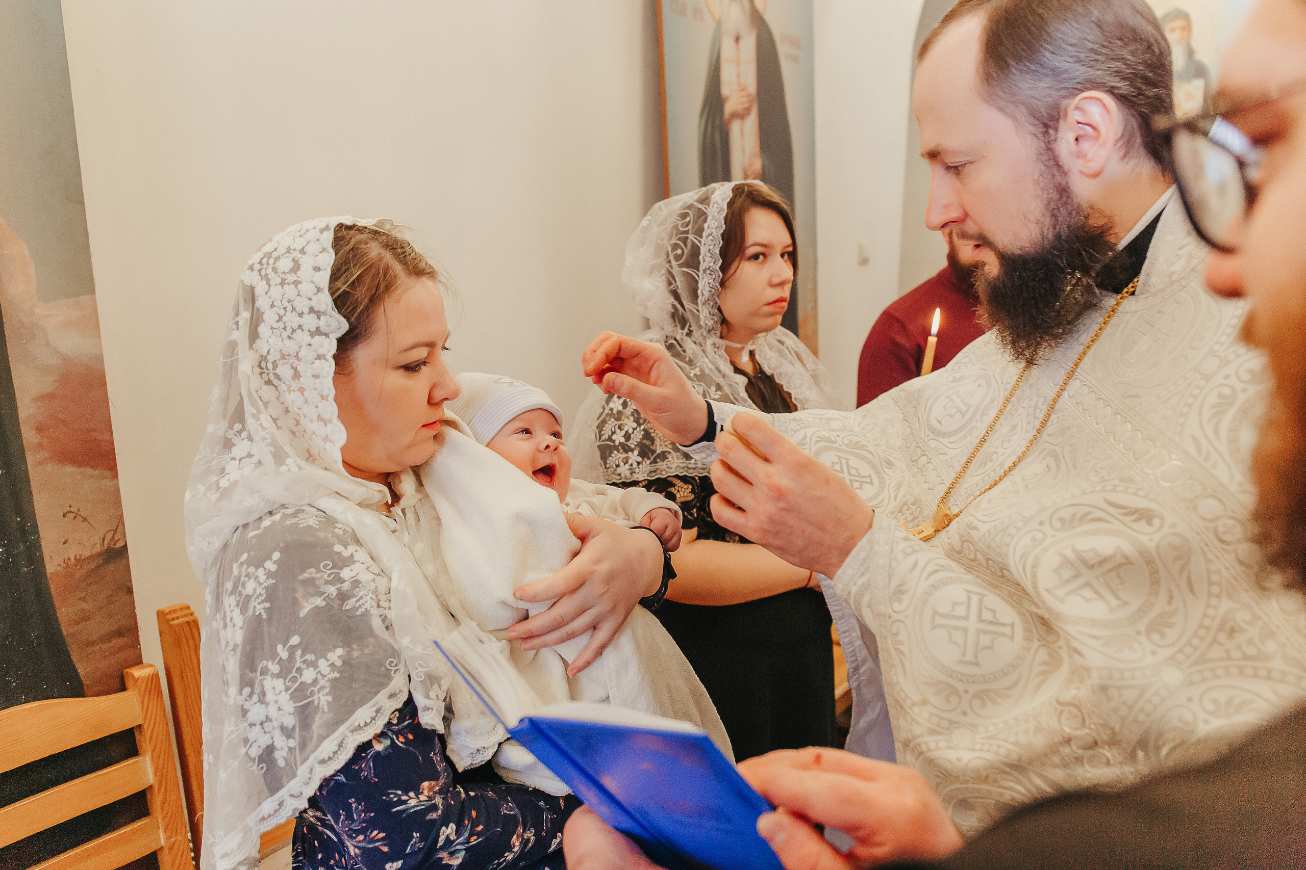 Крещение в Церкви Иконы Корсунской Божией Матери в с. Глинково. Фотограф новорожденных и детский в Сергиевом Посаде Кругликова Юлия