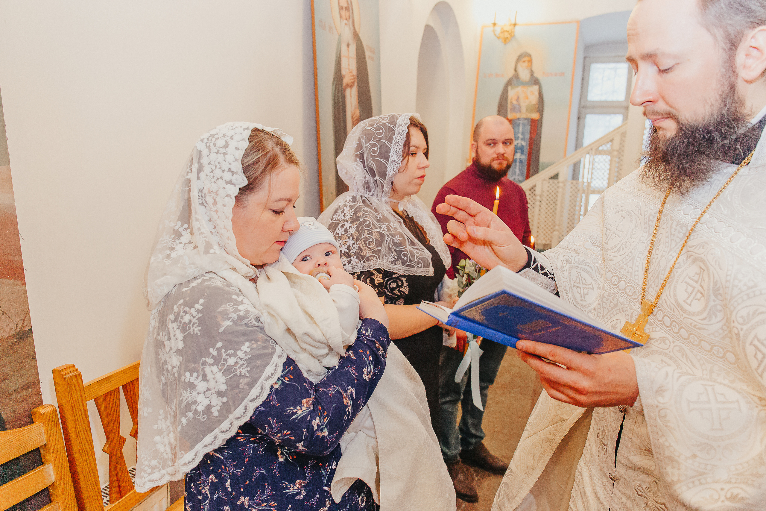Крещение в Церкви Иконы Корсунской Божией Матери в с. Глинково. Фотограф новорожденных и детский в Сергиевом Посаде Кругликова Юлия