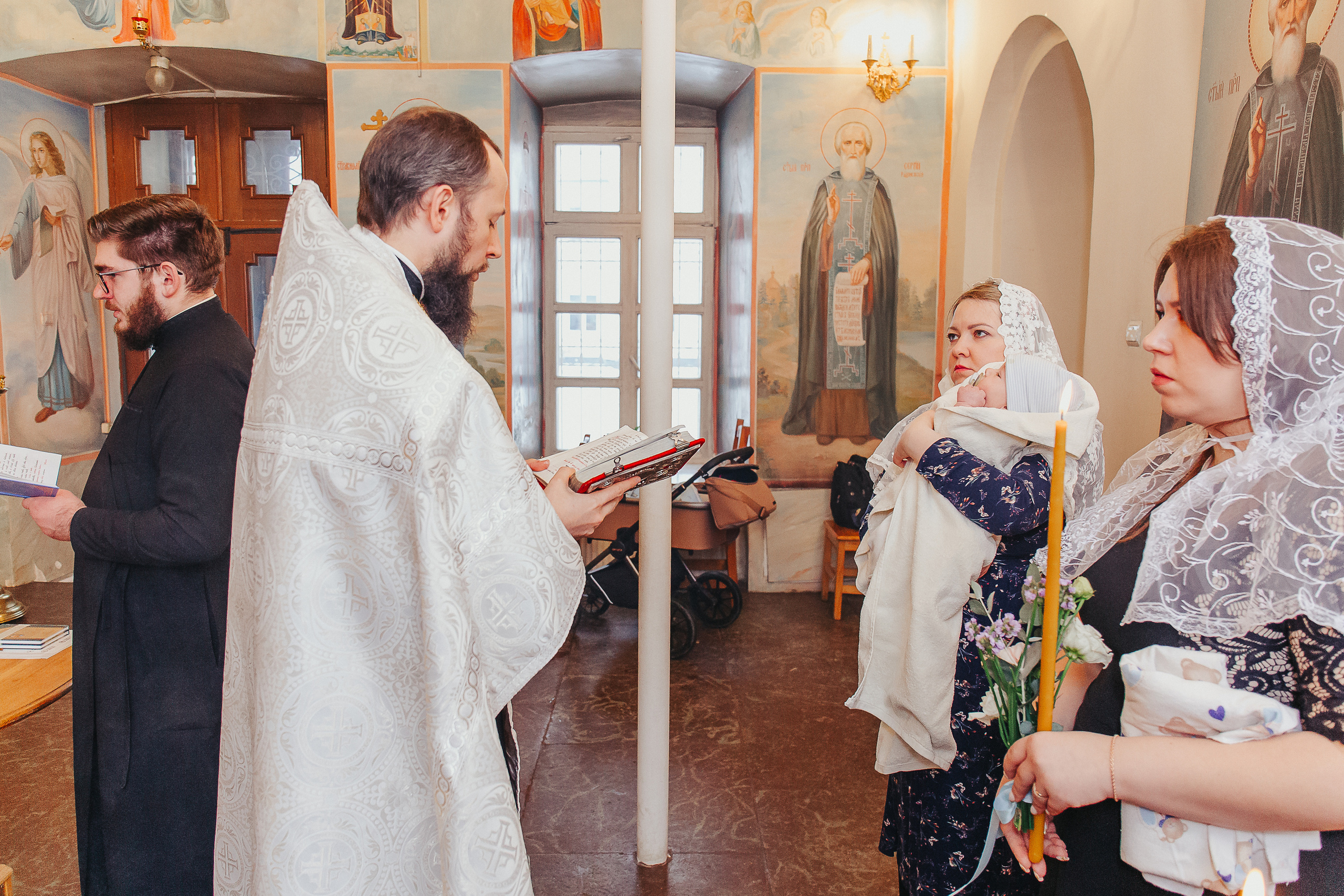 Крещение в Церкви Иконы Корсунской Божией Матери в с. Глинково. Фотограф новорожденных и детский в Сергиевом Посаде Кругликова Юлия