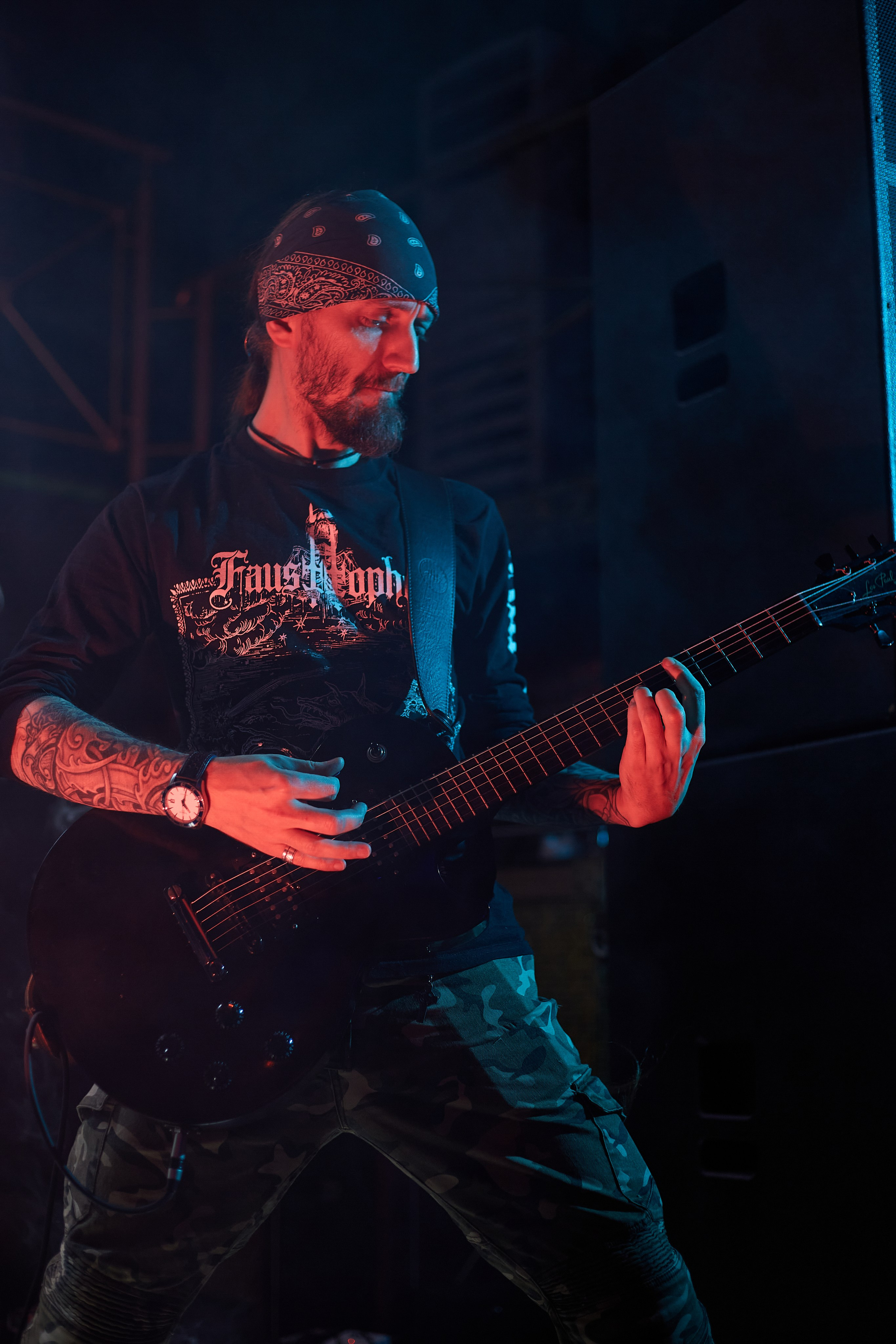 2023-11-03. Abysslooker