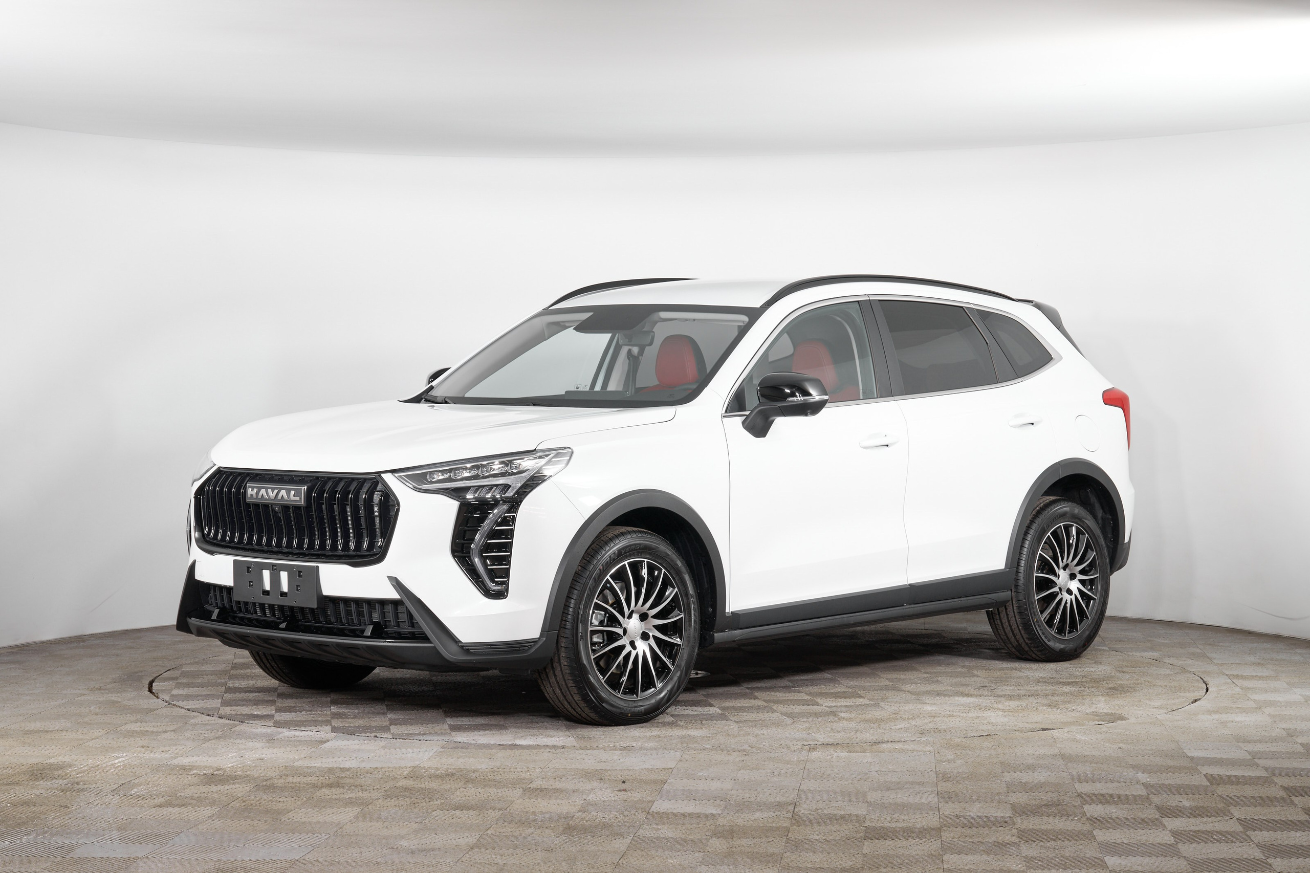 Haval Jolion. Фотограф Николай Прокофьев модельные тесты в Москве